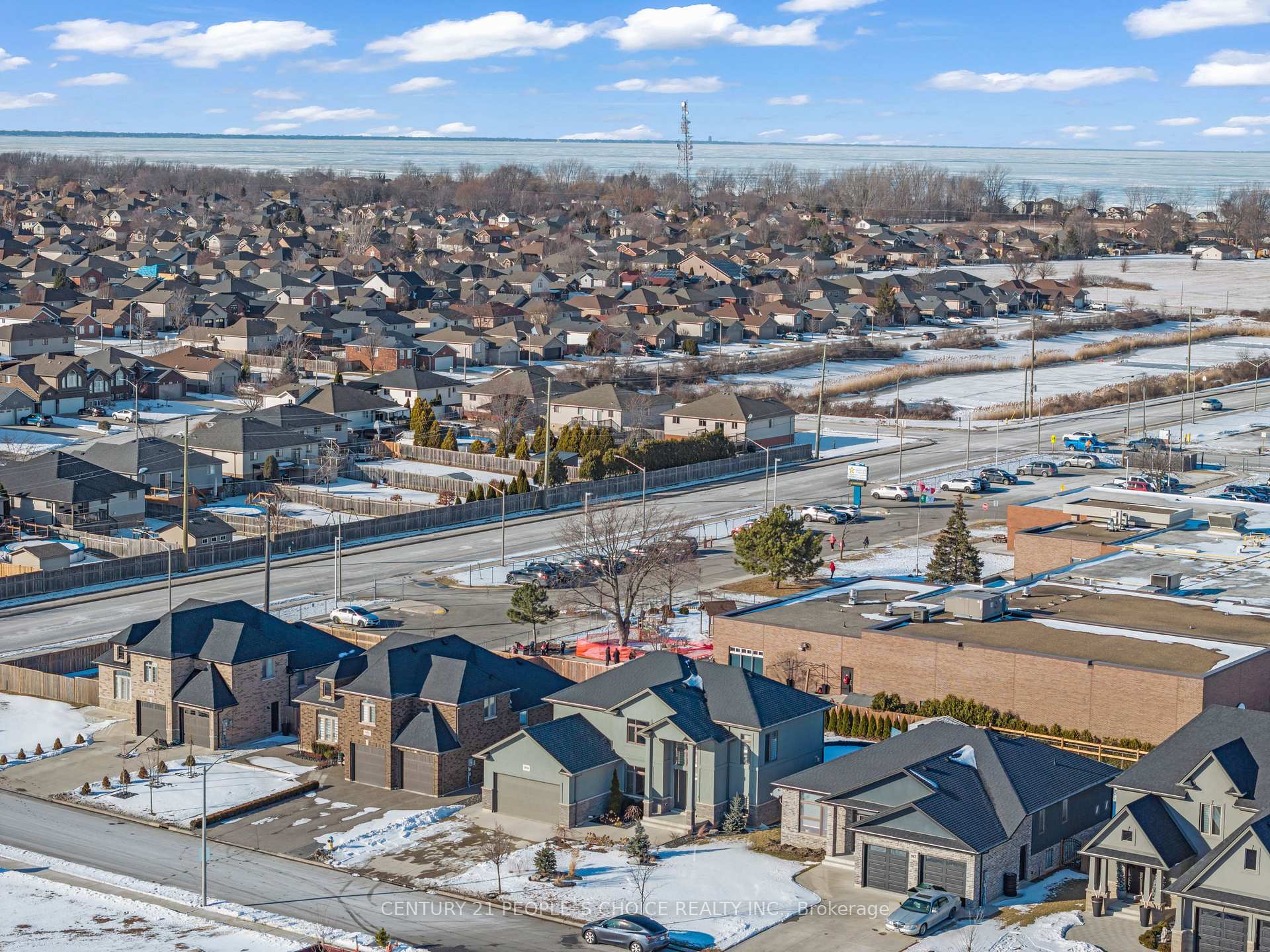 Photo 4 of 969 Westwood Drive, Lakeshore — HOMEH