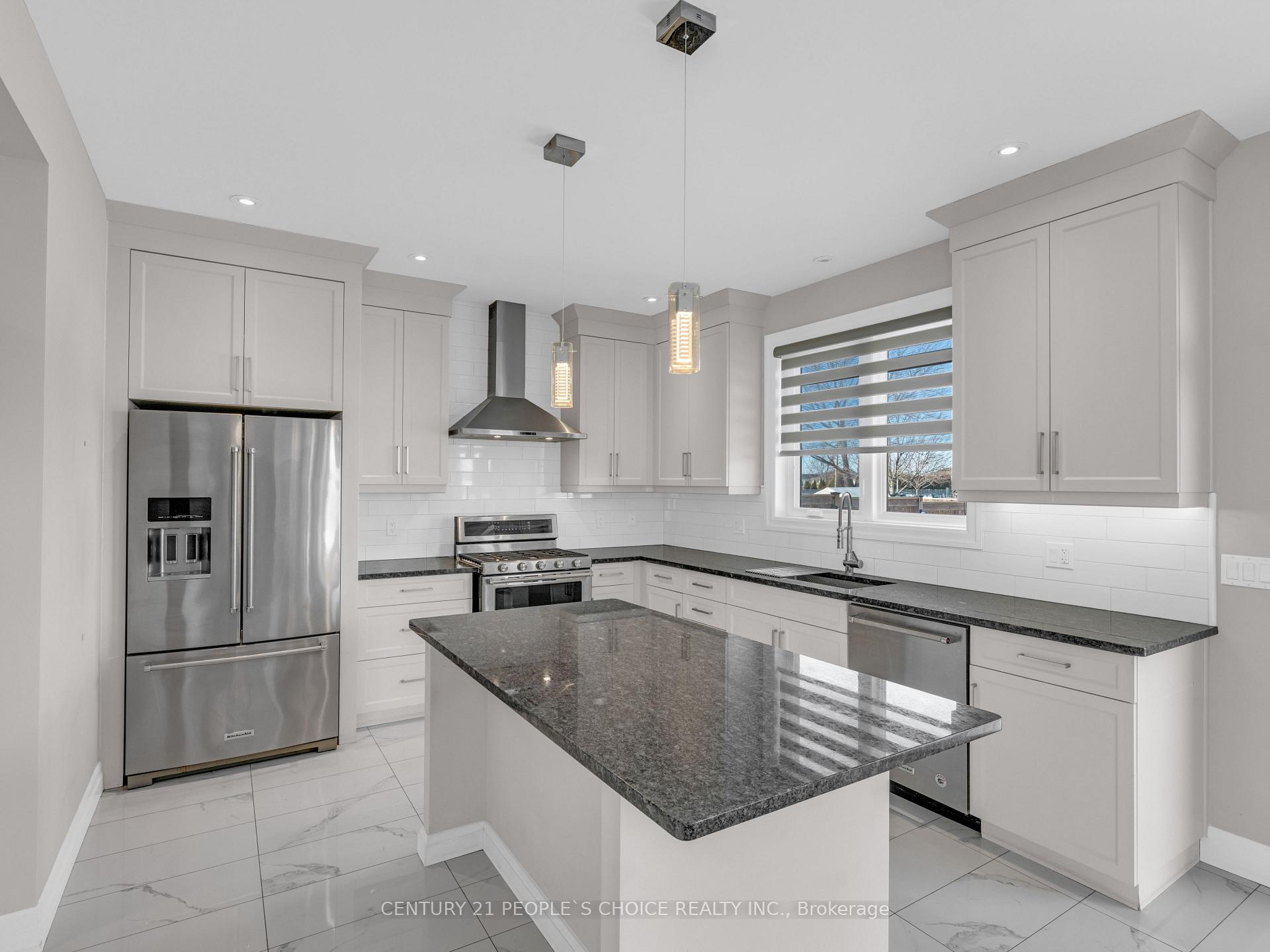 Photo 15 of 969 Westwood Drive, Lakeshore — HOMEH