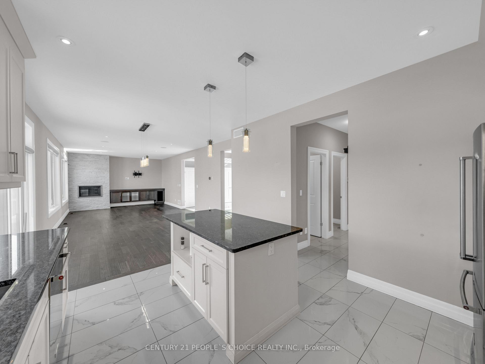 Photo 16 of 969 Westwood Drive, Lakeshore — HOMEH