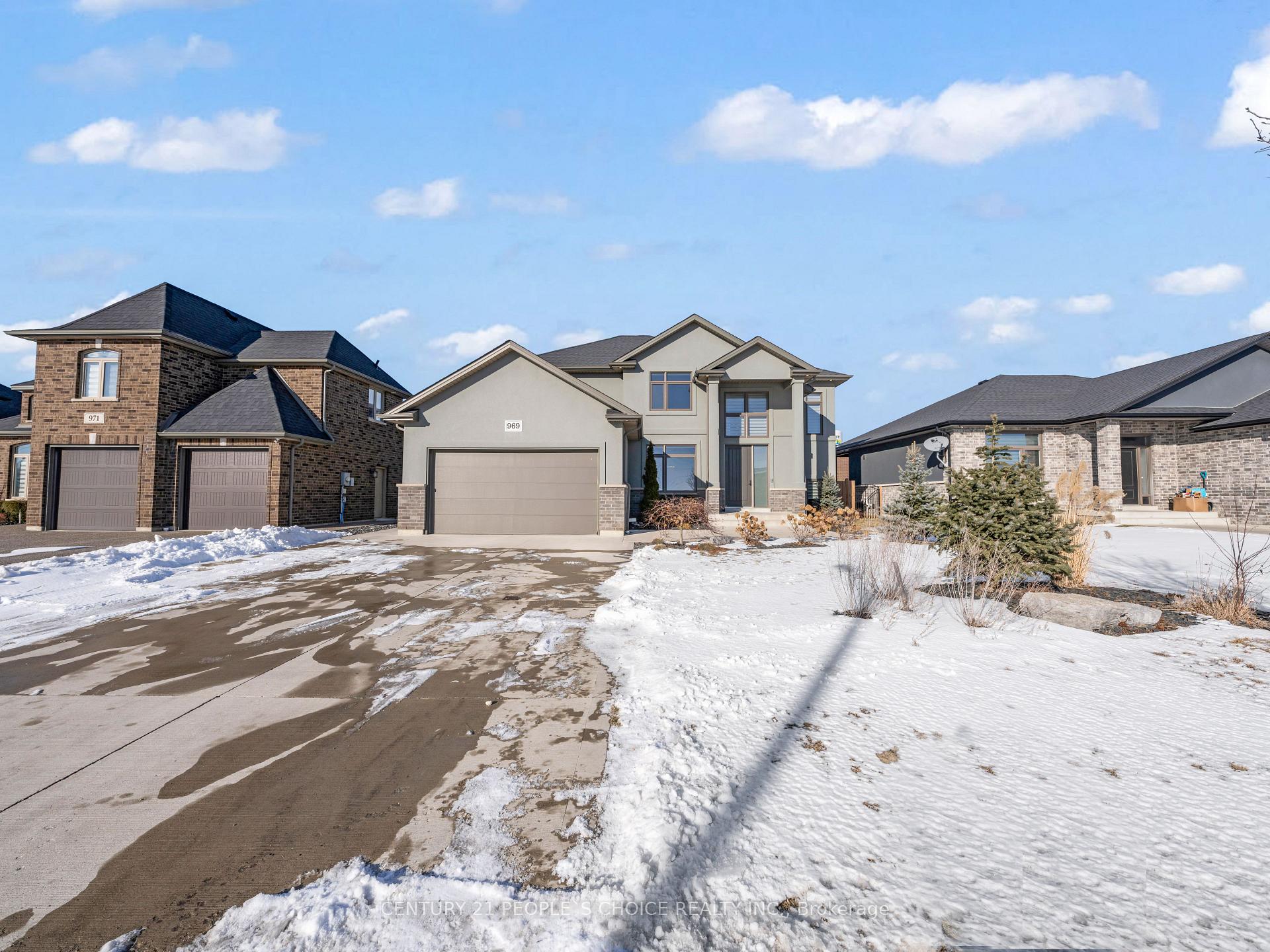 Photo 39 of 969 Westwood Drive, Lakeshore — HOMEH