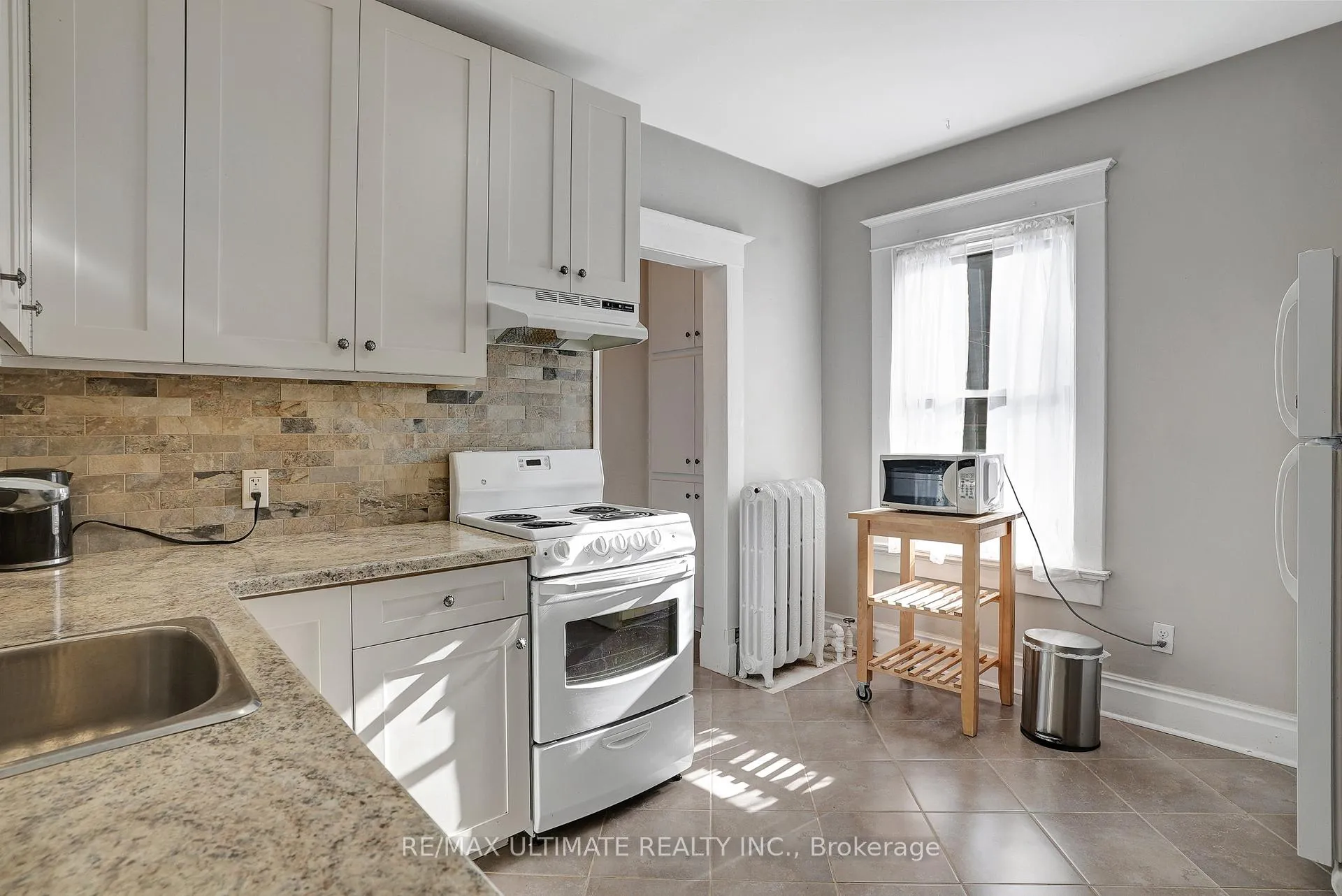 Photo 12 of Unit 2, 67 Moore Avenue, Kitchener — HOMEH