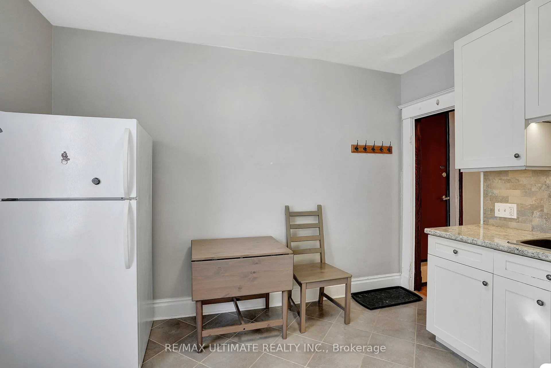 Photo 14 of Unit 2, 67 Moore Avenue, Kitchener — HOMEH