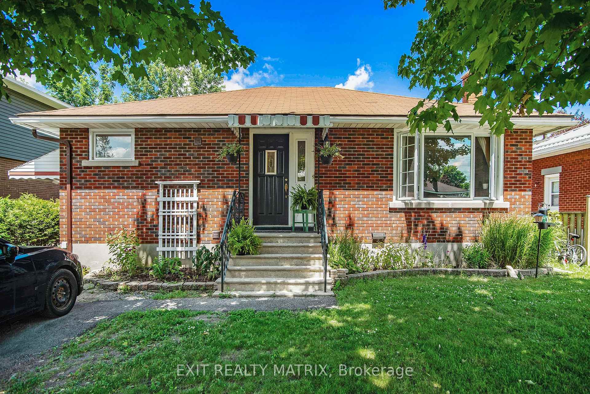 Photo 1 of 1303 Vancouver Avenue, Ottawa, Ellwood — HOMEH