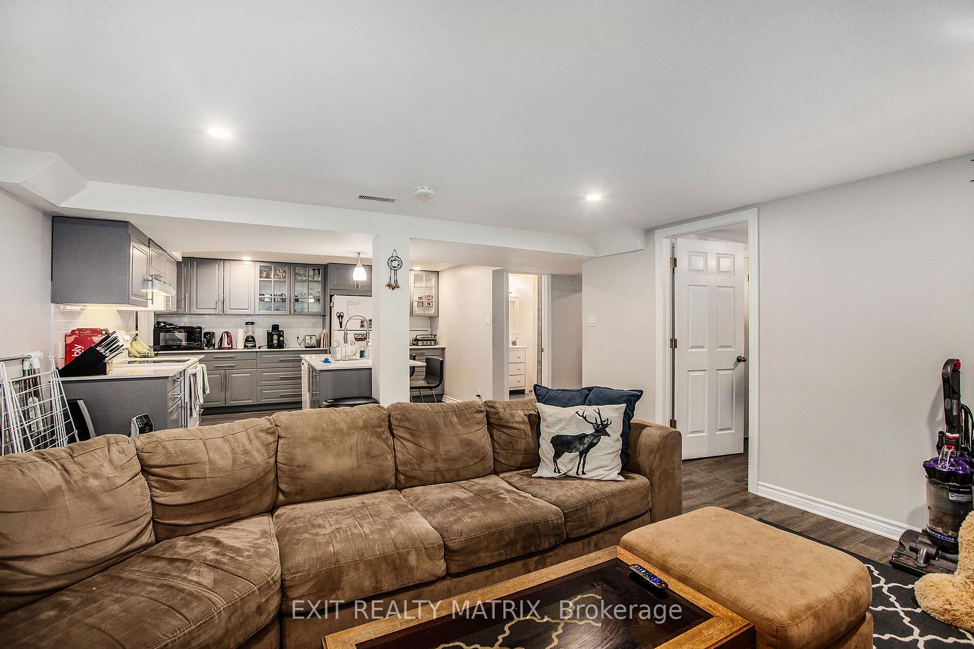 Photo 15 of 1303 Vancouver Avenue, Ottawa, Ellwood — HOMEH
