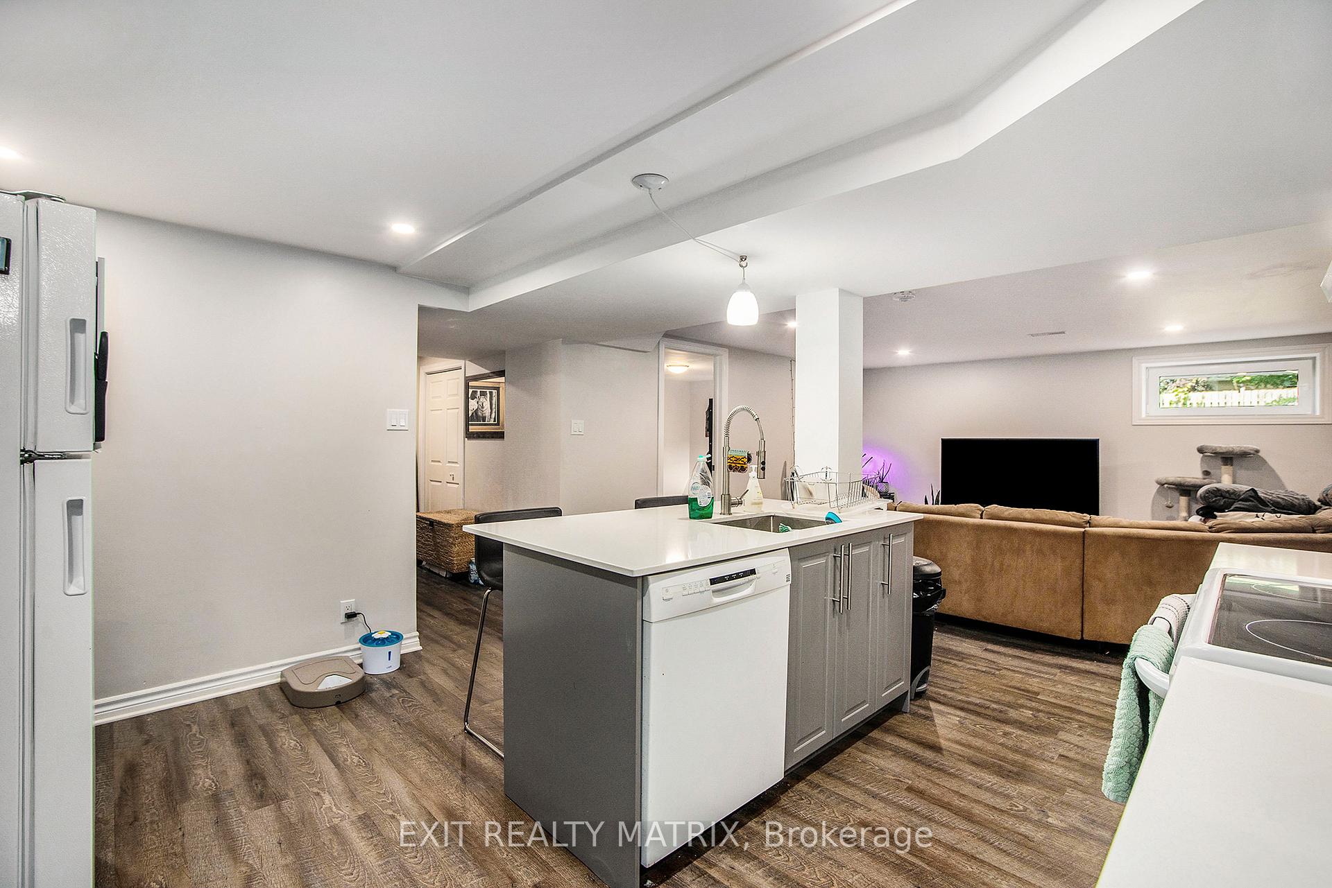 Photo 17 of 1303 Vancouver Avenue, Ottawa, Ellwood — HOMEH