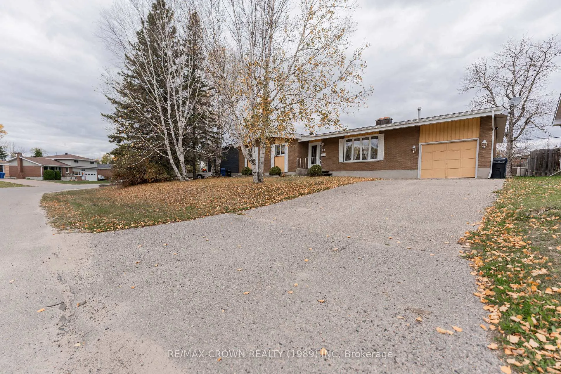 Photo 2 of 13 Kimberly Drive, Kapuskasing — HOMEH