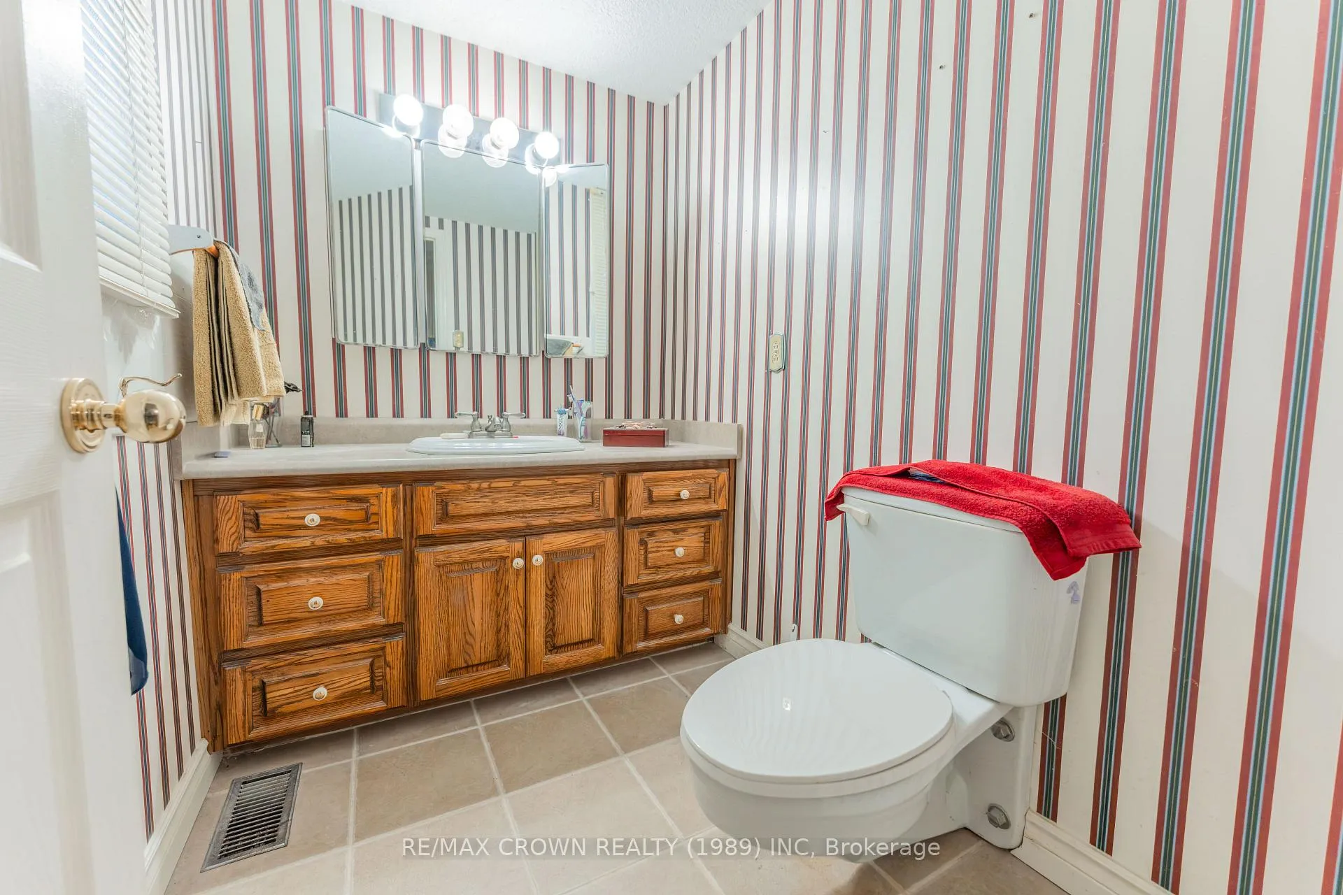 Photo 17 of 13 Kimberly Drive, Kapuskasing — HOMEH