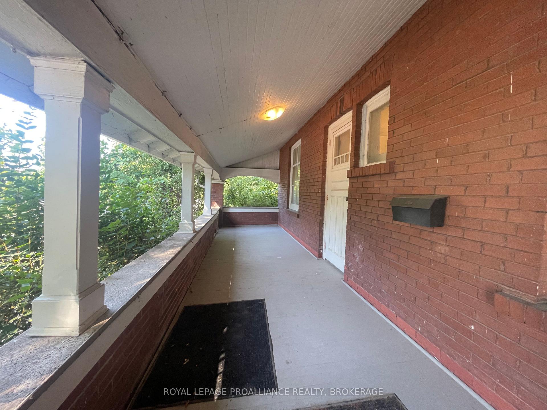 Photo 3 of 301 King Street W, Kingston, Central City East — HOMEH