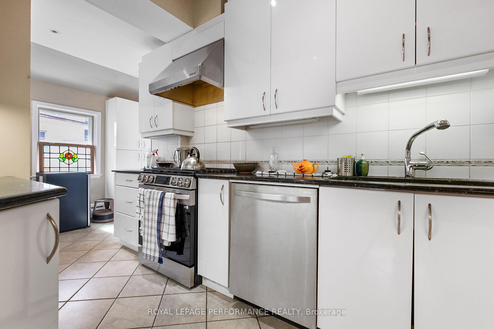 Photo 20 of 320-322 Chapel Street, Ottawa, Sandy Hill — HOMEH