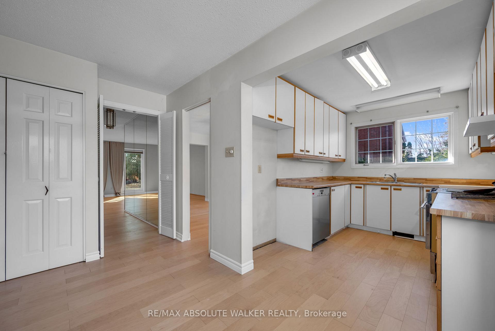 Photo 14 of 1017 Plante Drive, Ottawa, Hunt Club/Western Community — HOMEH