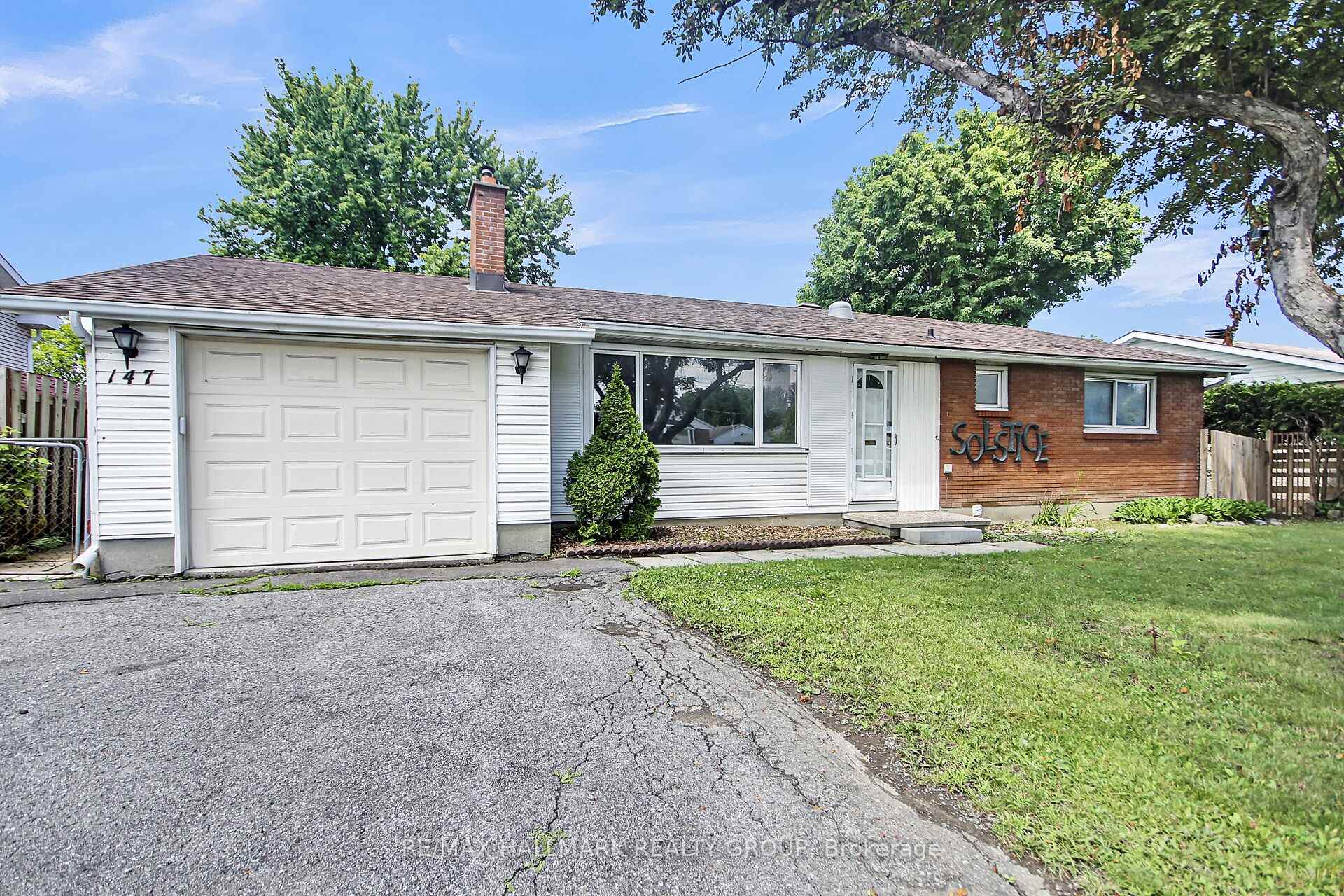 Photo 2 of 147 David Drive, Ottawa, Meadowlands/St. Claire Gardens — HOMEH