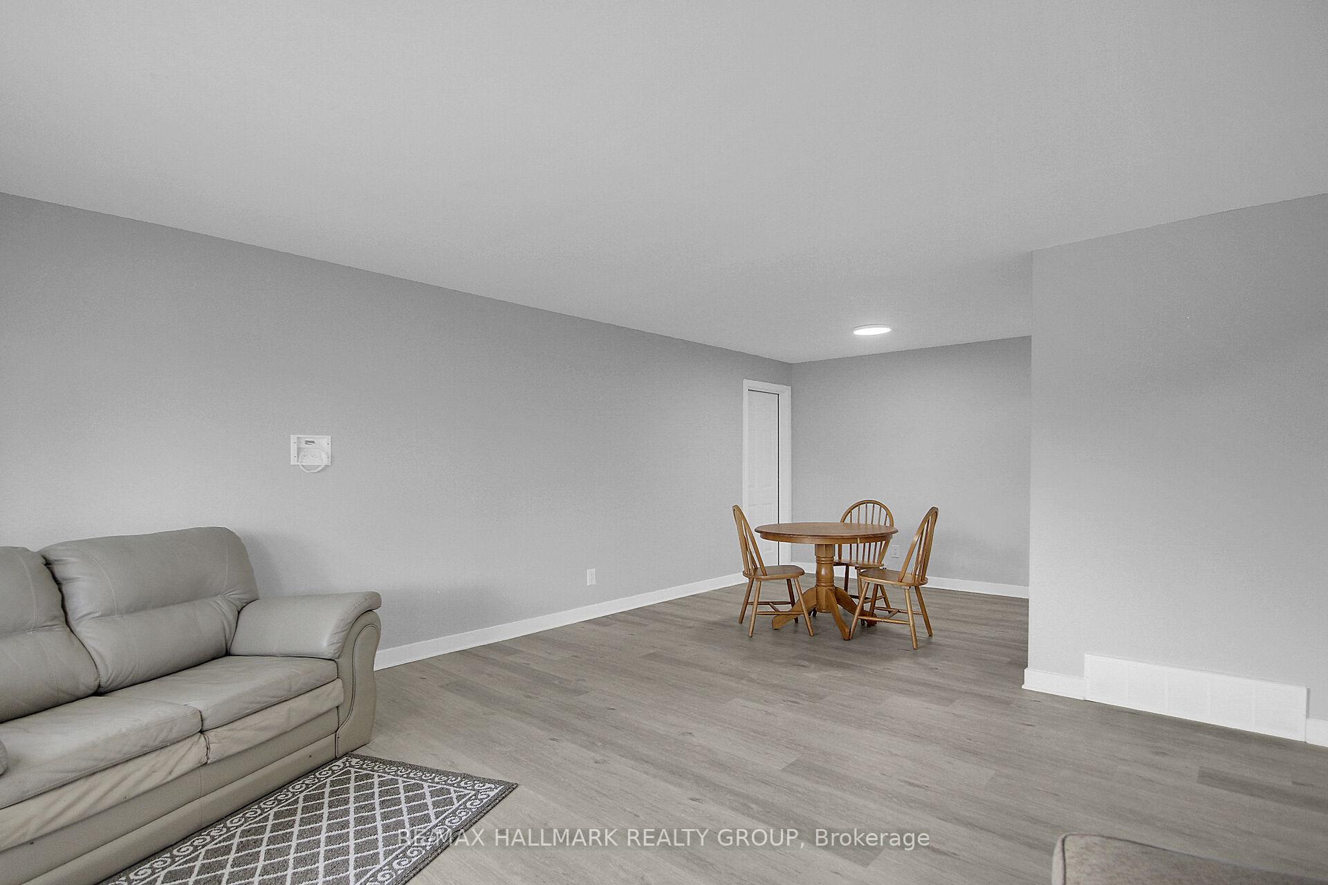 Photo 5 of 147 David Drive, Ottawa, Meadowlands/St. Claire Gardens — HOMEH