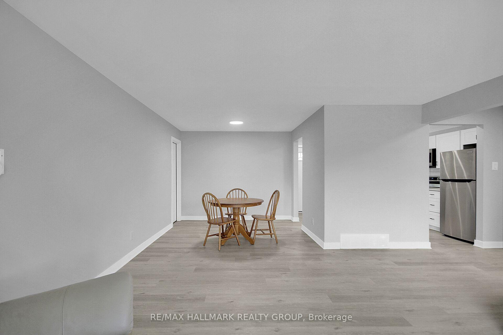 Photo 6 of 147 David Drive, Ottawa, Meadowlands/St. Claire Gardens — HOMEH