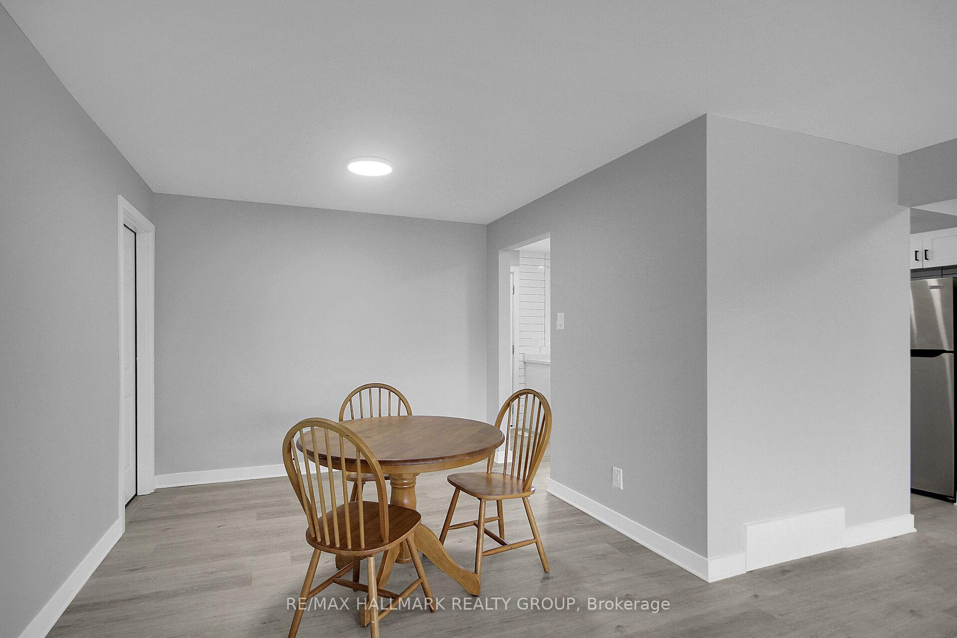 Photo 7 of 147 David Drive, Ottawa, Meadowlands/St. Claire Gardens — HOMEH