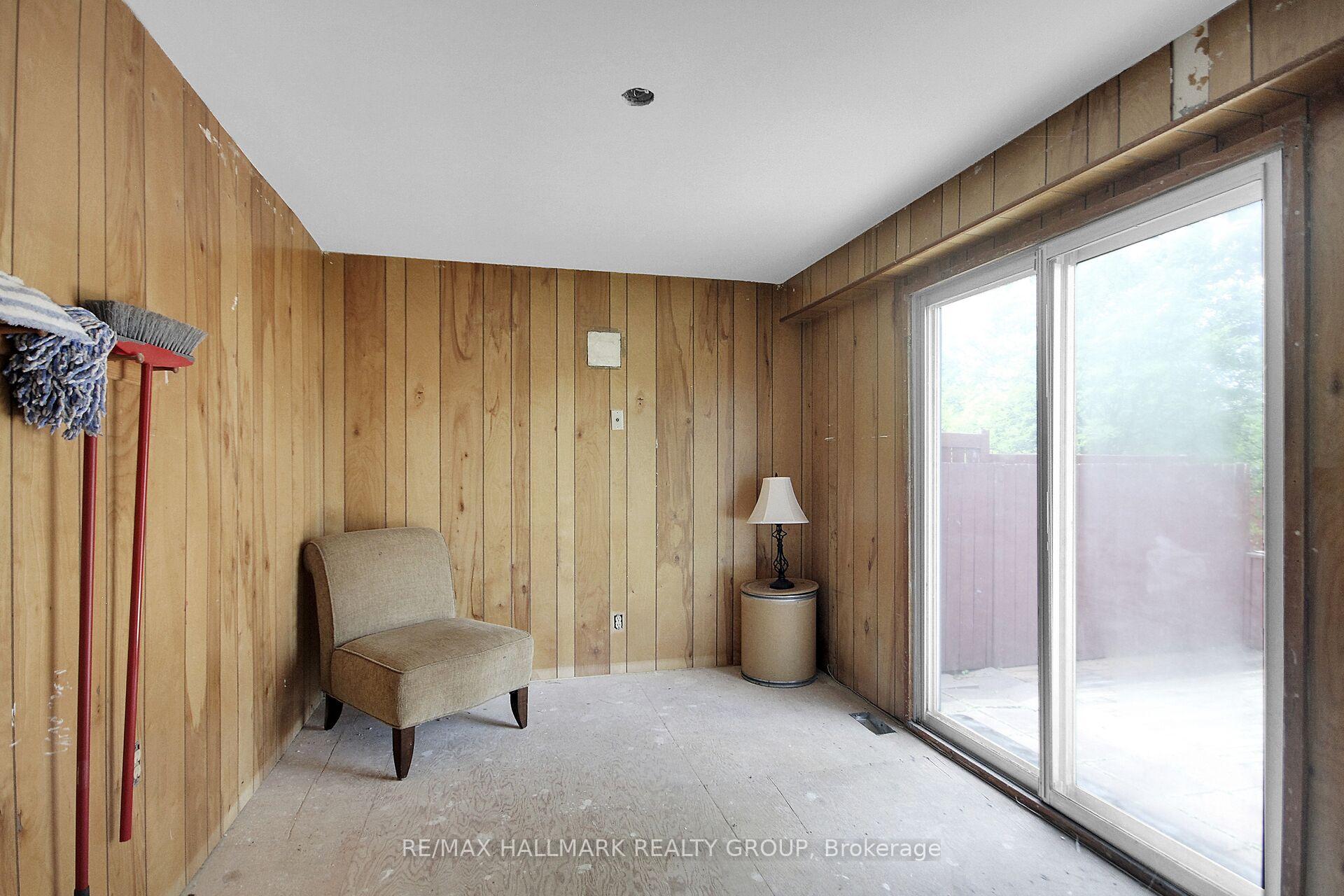 Photo 21 of 147 David Drive, Ottawa, Meadowlands/St. Claire Gardens — HOMEH