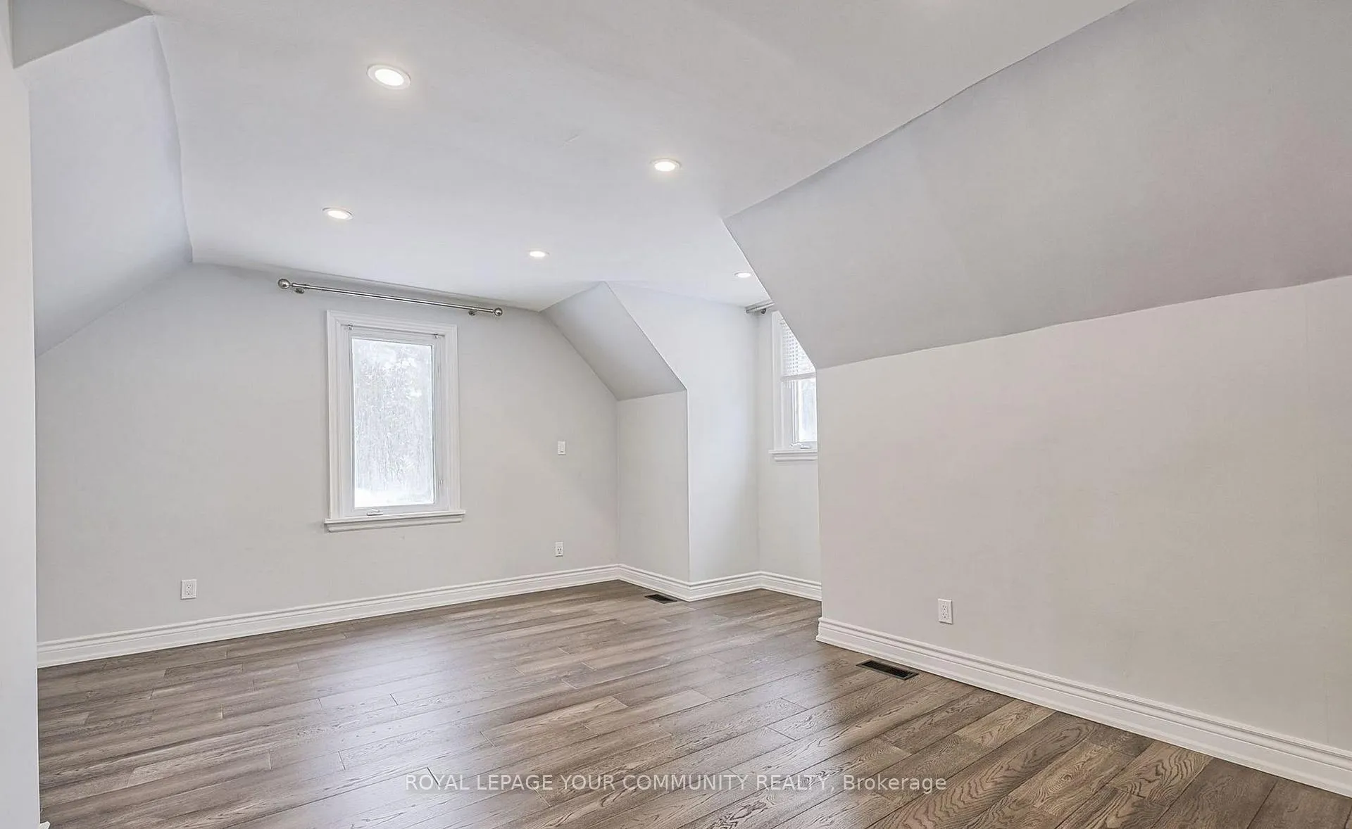 Photo 12 of 5992 19th Avenue, Markham, Rural Markham — HOMEH
