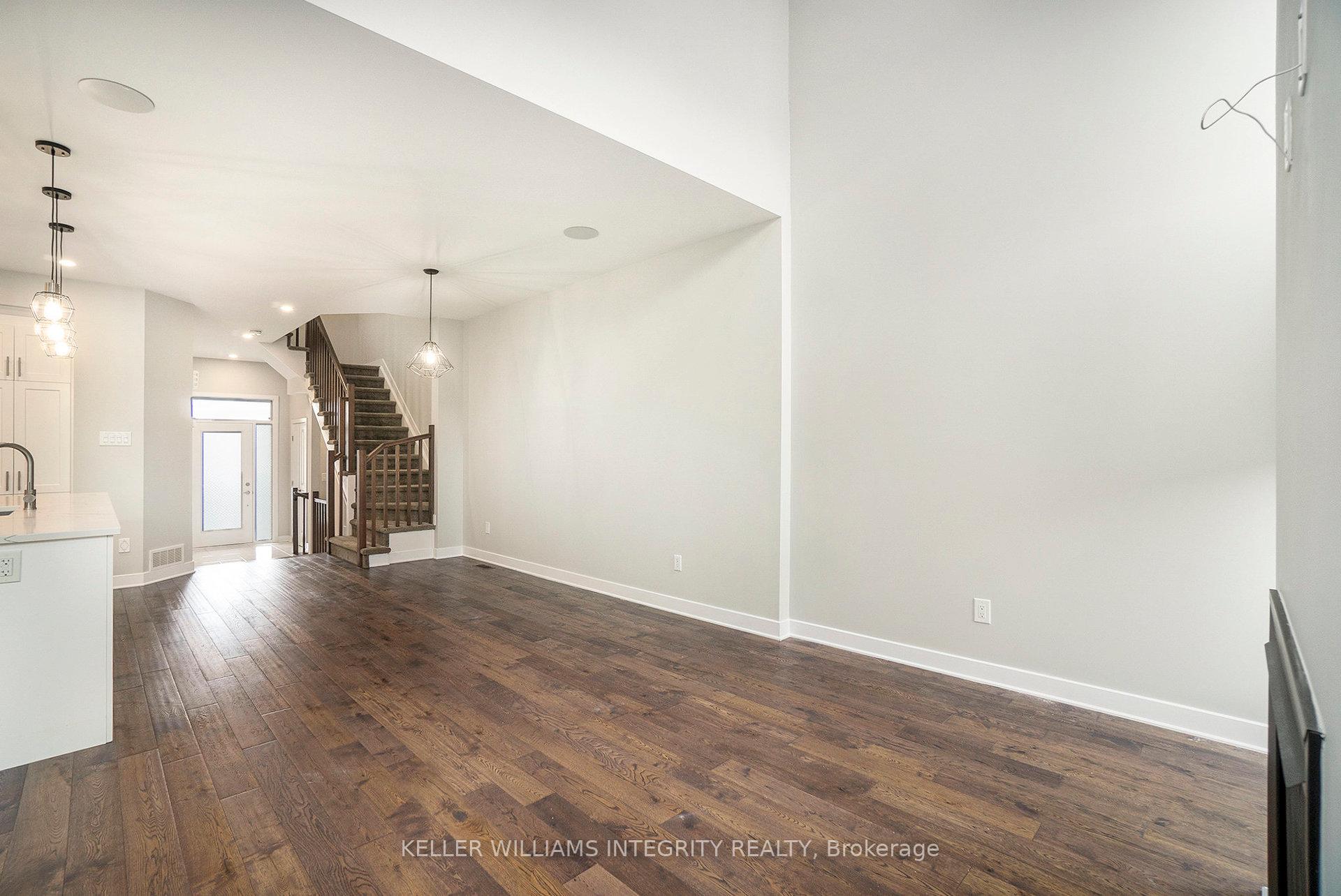 Photo 6 of 458 Trident Mews, Ottawa, Leitrim — HOMEH