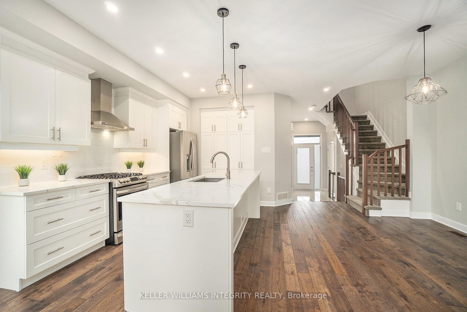 Photo 13 of 458 Trident Mews, Ottawa, Leitrim — HOMEH