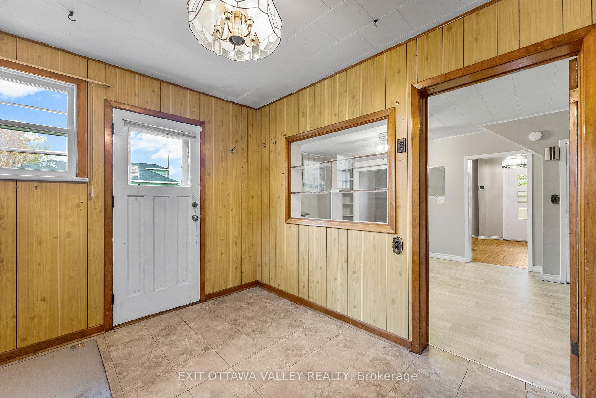 Photo 12 of 48 Needham Street, Madawaska Valley, Madawaska Valley — HOMEH