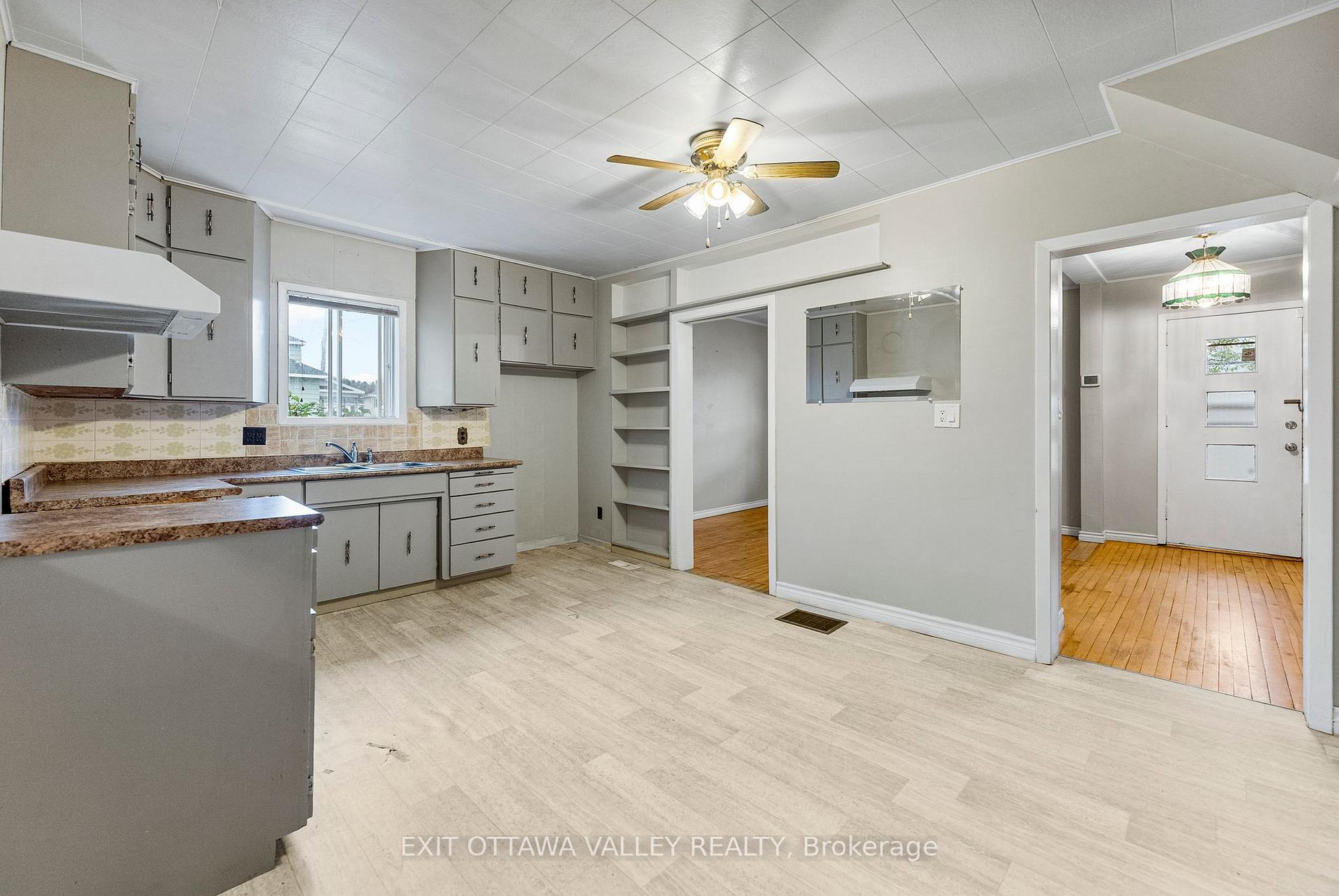 Photo 15 of 48 Needham Street, Madawaska Valley, Madawaska Valley — HOMEH