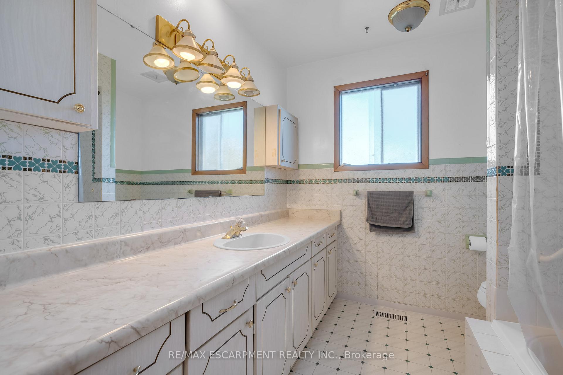 Photo 11 of 3762 Greenlane Road, Lincoln, Lincoln-Jordan/Vineland — HOMEH