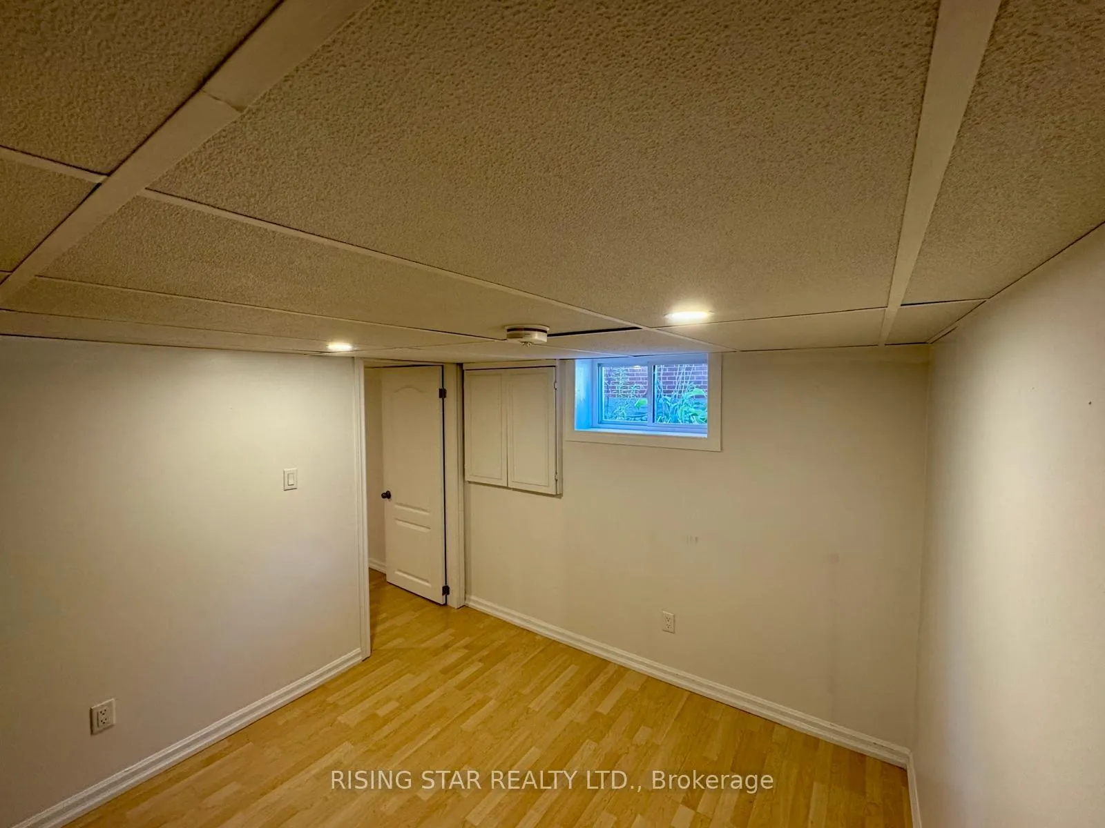 Photo 7 of 99 Brentwood Avenue N, Kitchener — HOMEH