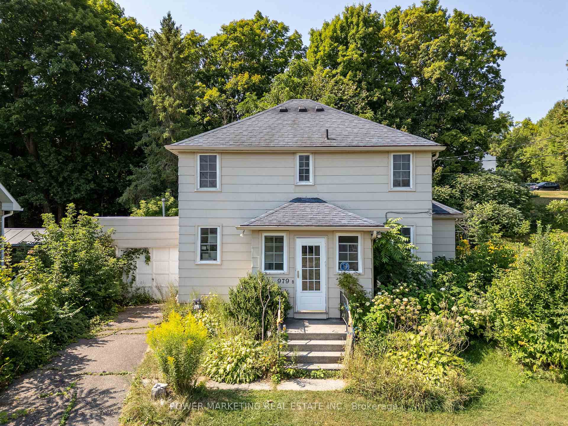 Photo 1 of 979 River Road, McNab/Braeside, Mcnab/Braeside Twps — HOMEH