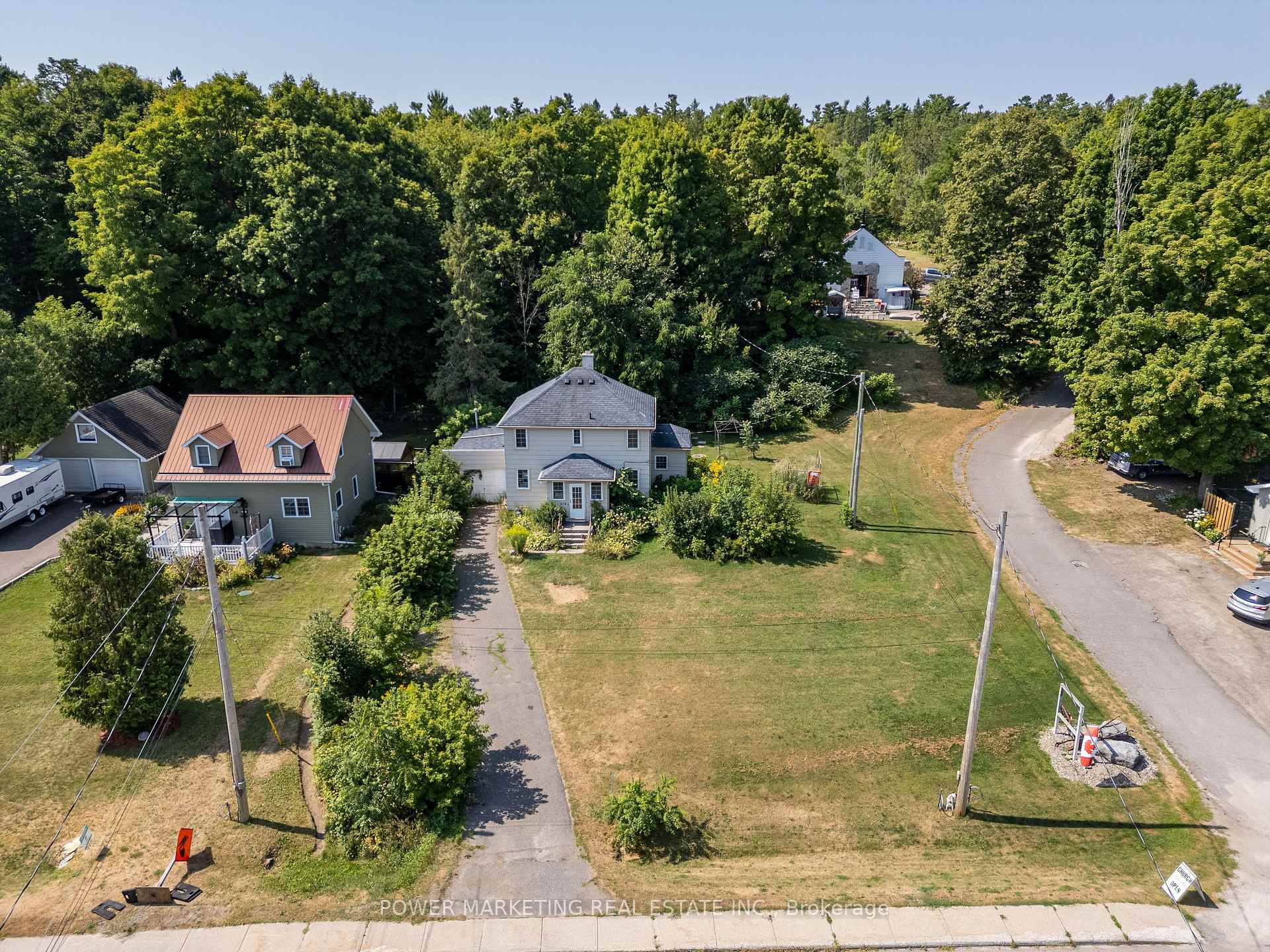 Photo 22 of 979 River Road, McNab/Braeside, Mcnab/Braeside Twps — HOMEH