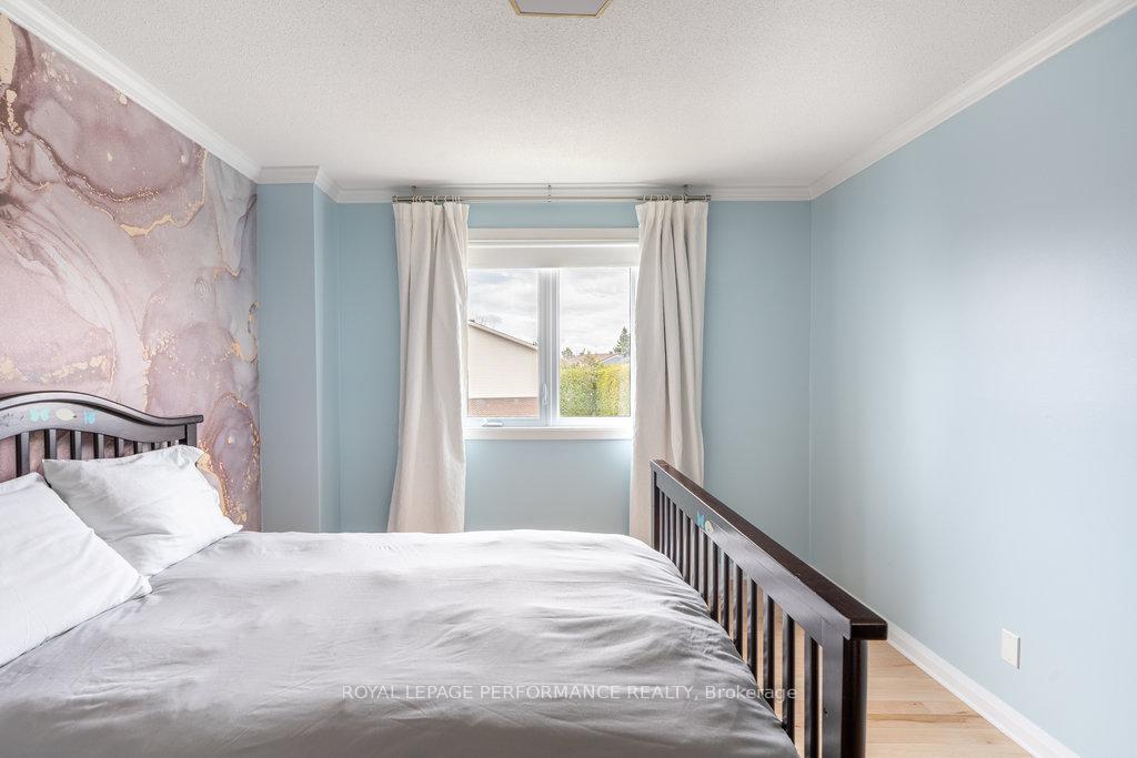 Photo 37 of 65 Gillespie Crescent, Ottawa, Hunt Club Woods — HOMEH