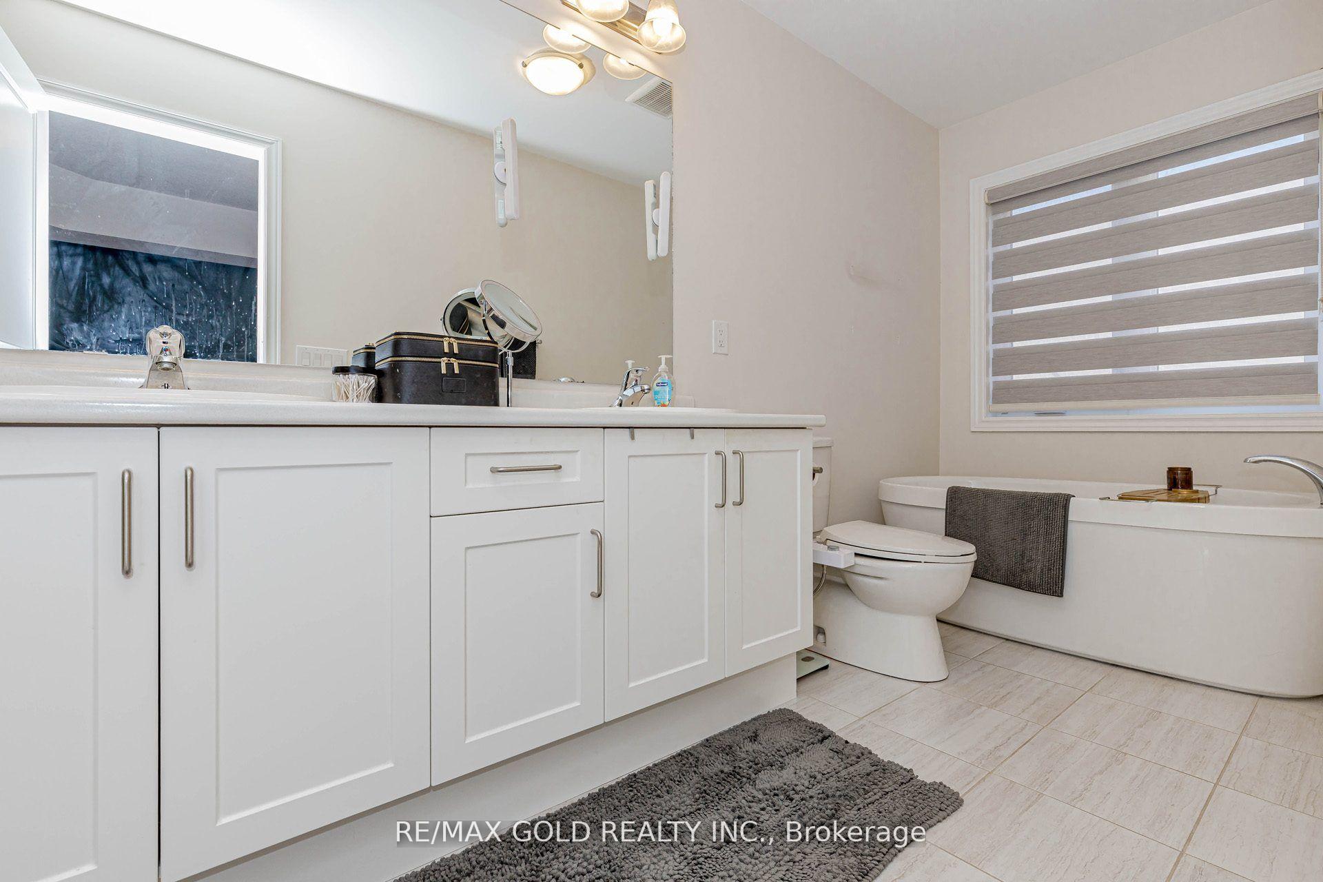 Photo 23 of 46 Reistwood Drive, Kitchener, Huron Park — HOMEH