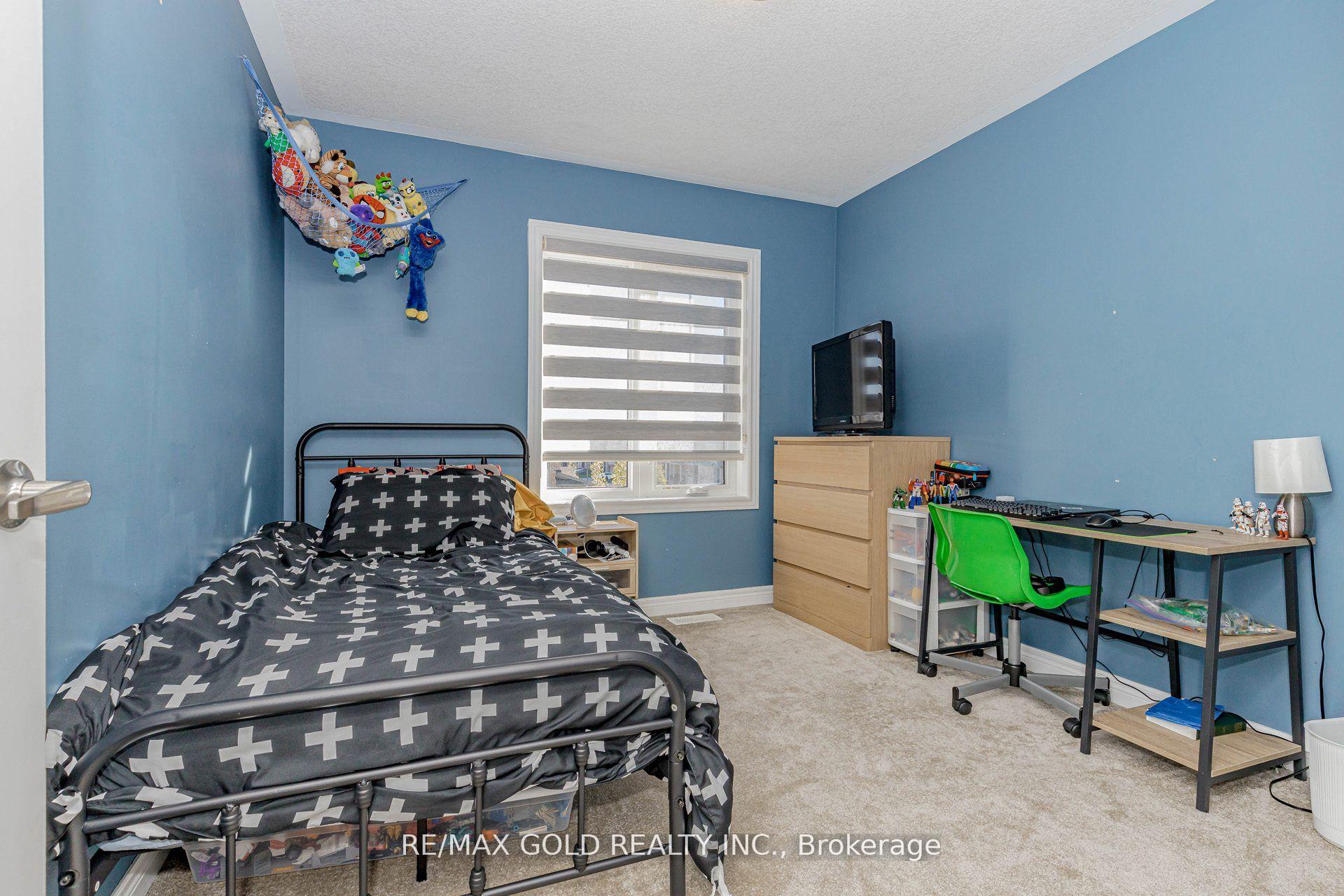 Photo 30 of 46 Reistwood Drive, Kitchener, Huron Park — HOMEH