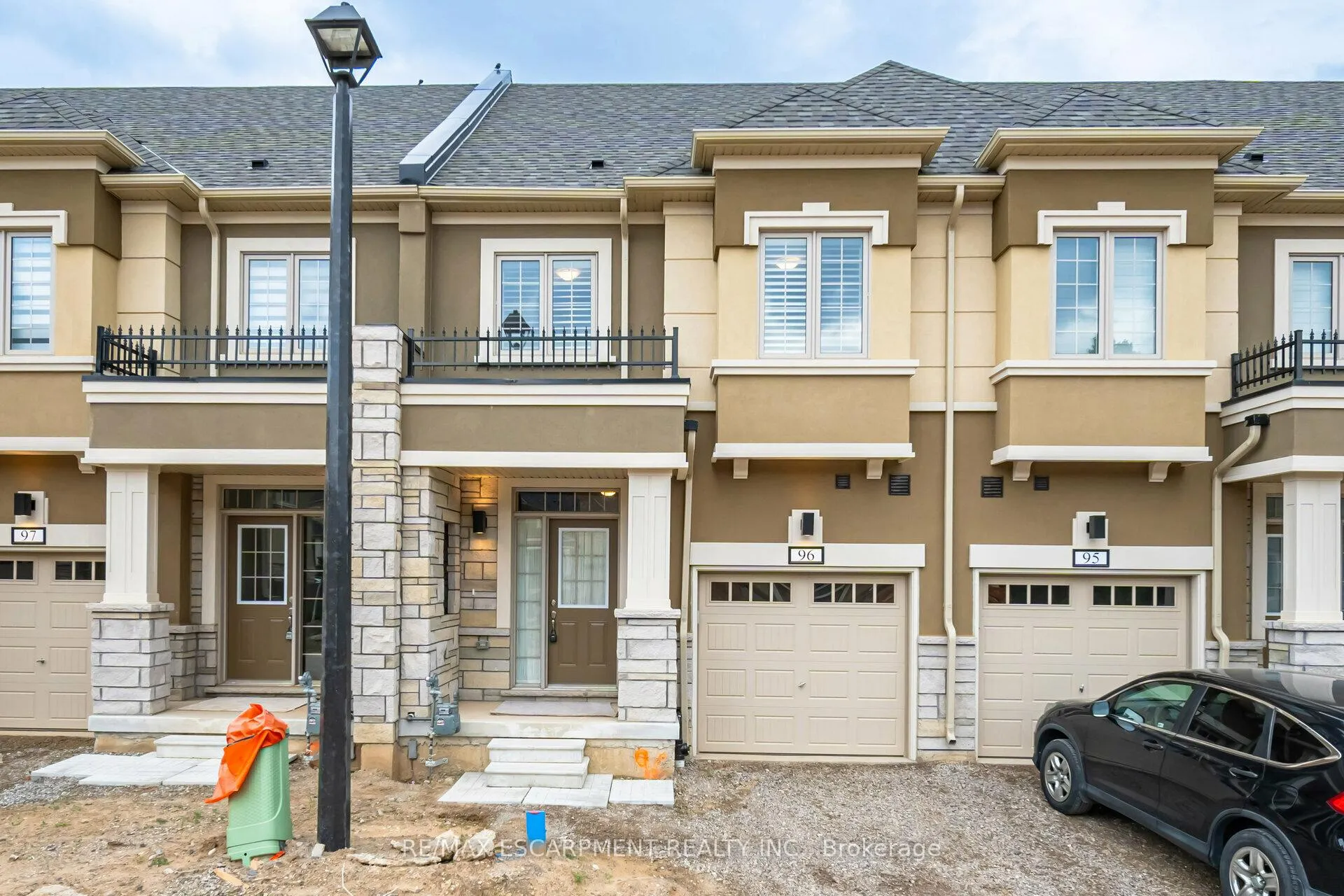 Front of Unit 96, 305 Garner Road W