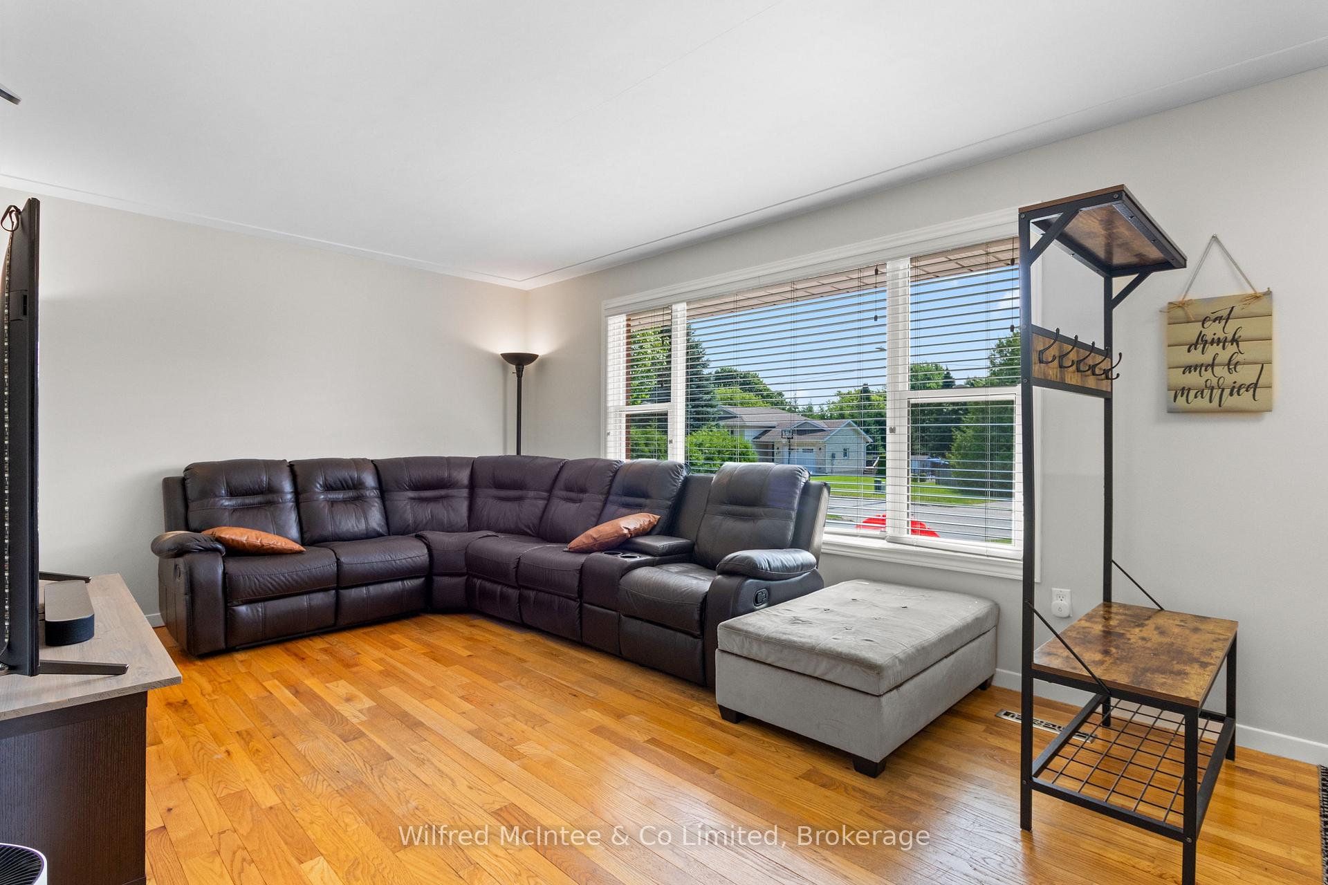 Photo 10 of 432 Elgin Street, Kincardine — HOMEH