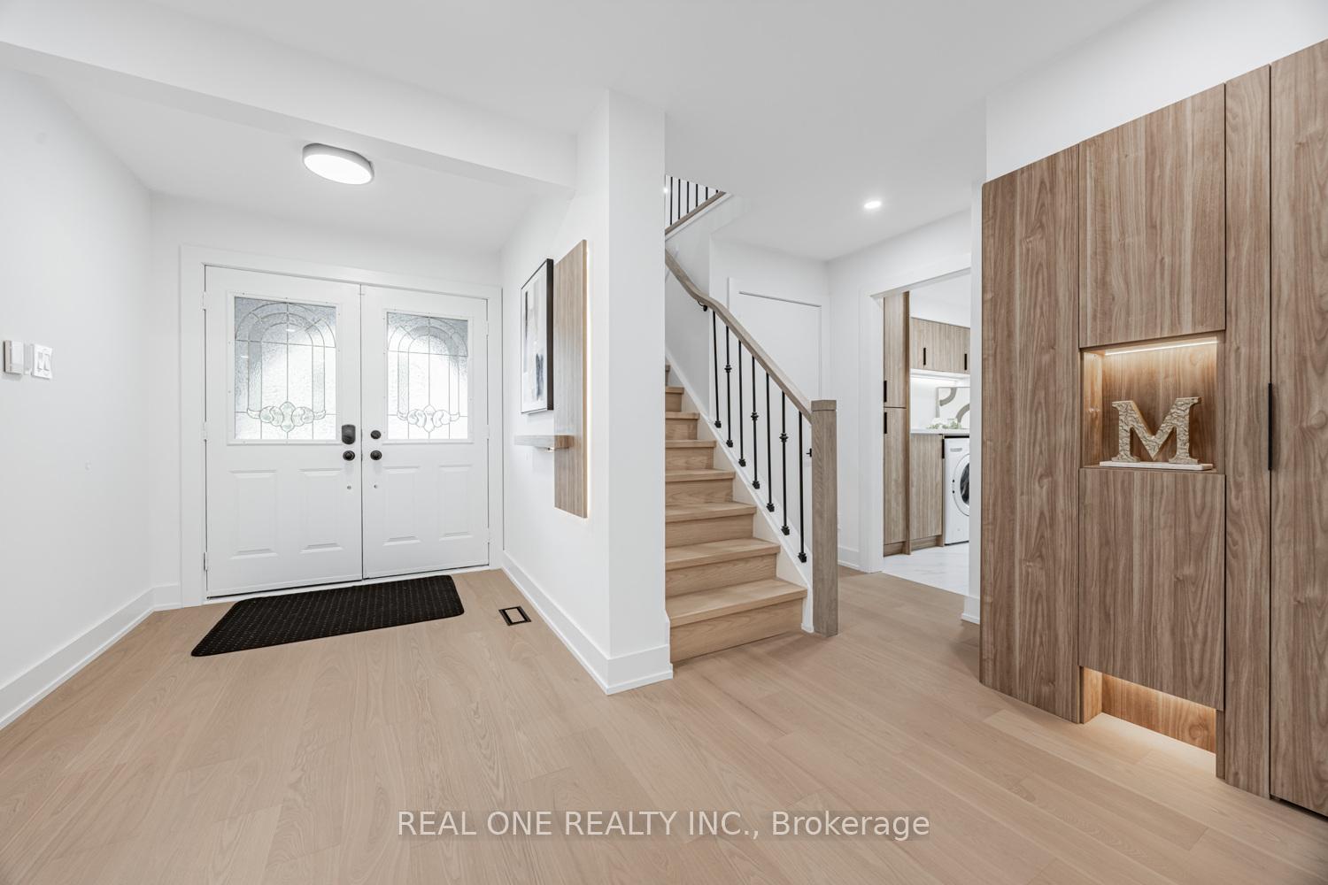Photo 2 of 50 Bryant Road, Markham, Markham Village — HOMEH
