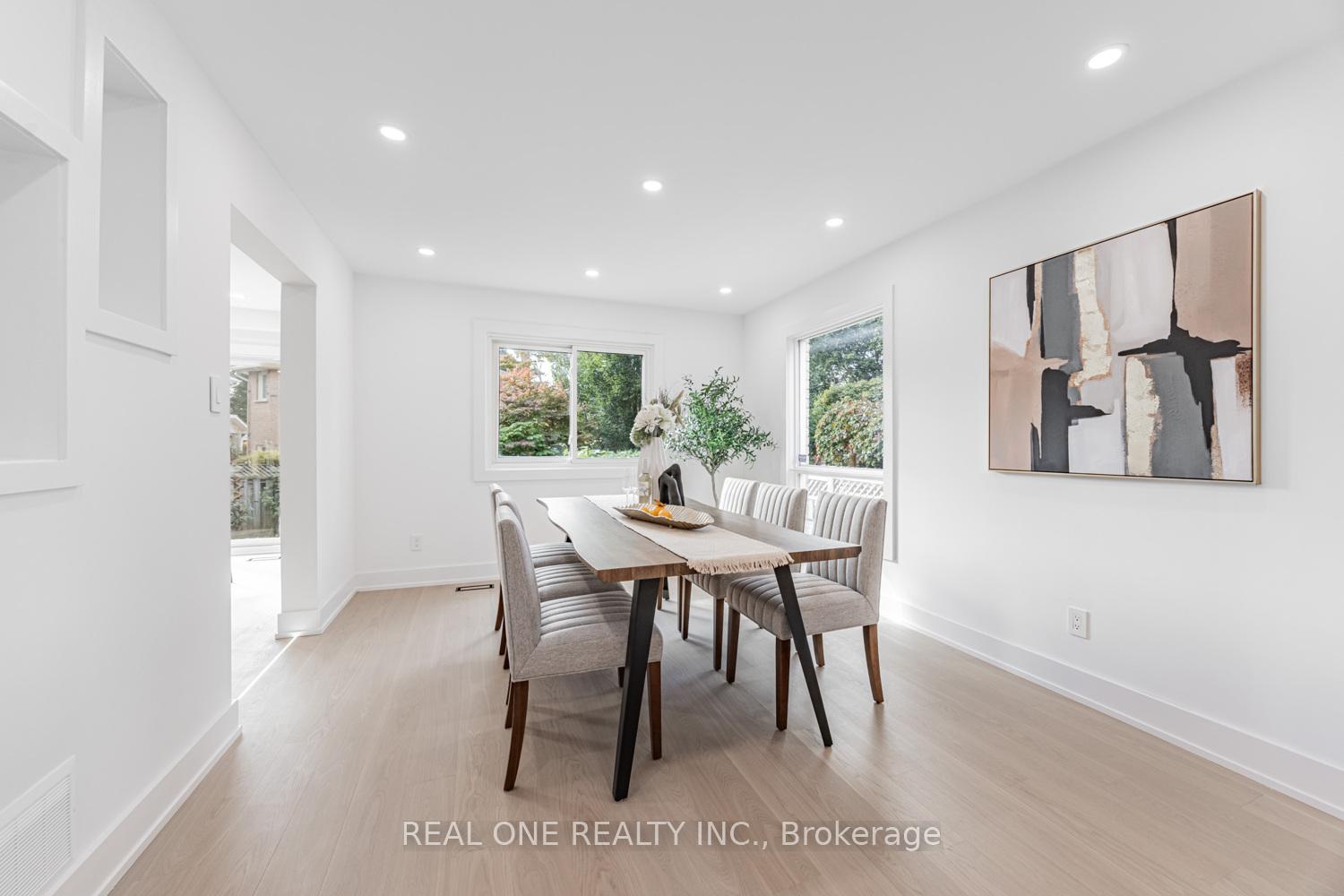 Photo 6 of 50 Bryant Road, Markham, Markham Village — HOMEH