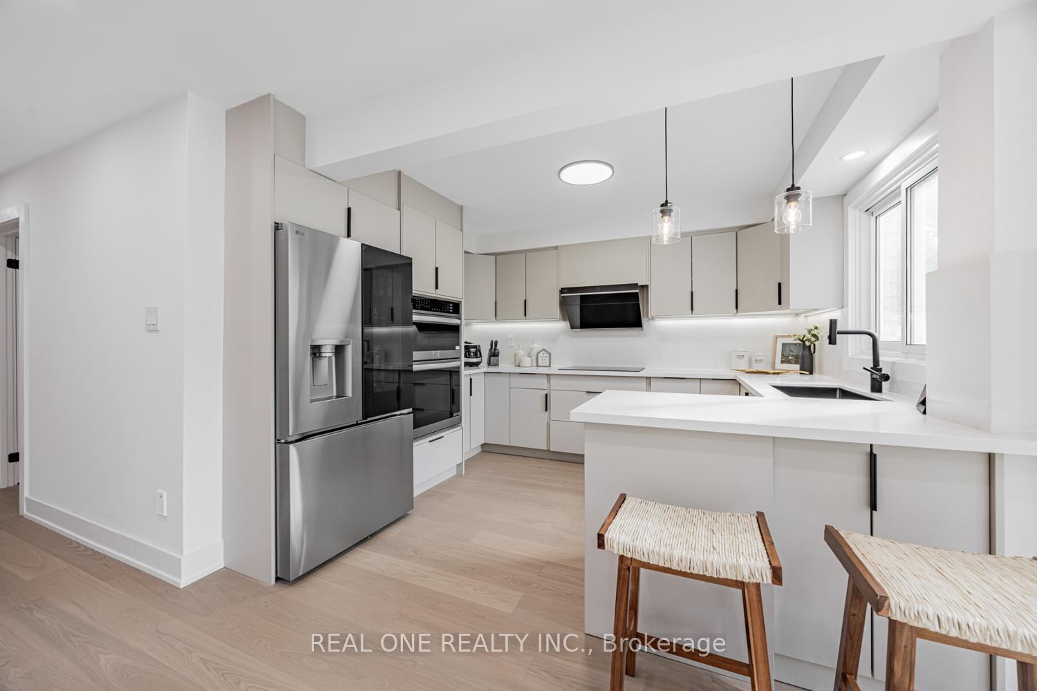 Photo 13 of 50 Bryant Road, Markham, Markham Village — HOMEH