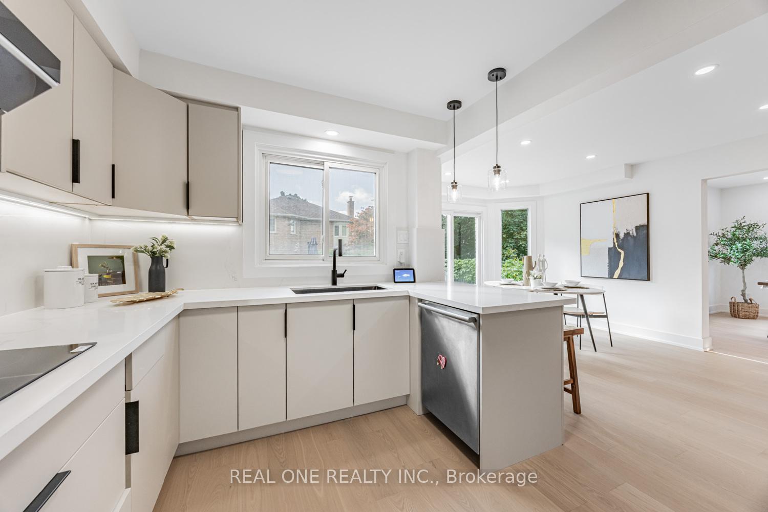 Photo 15 of 50 Bryant Road, Markham, Markham Village — HOMEH