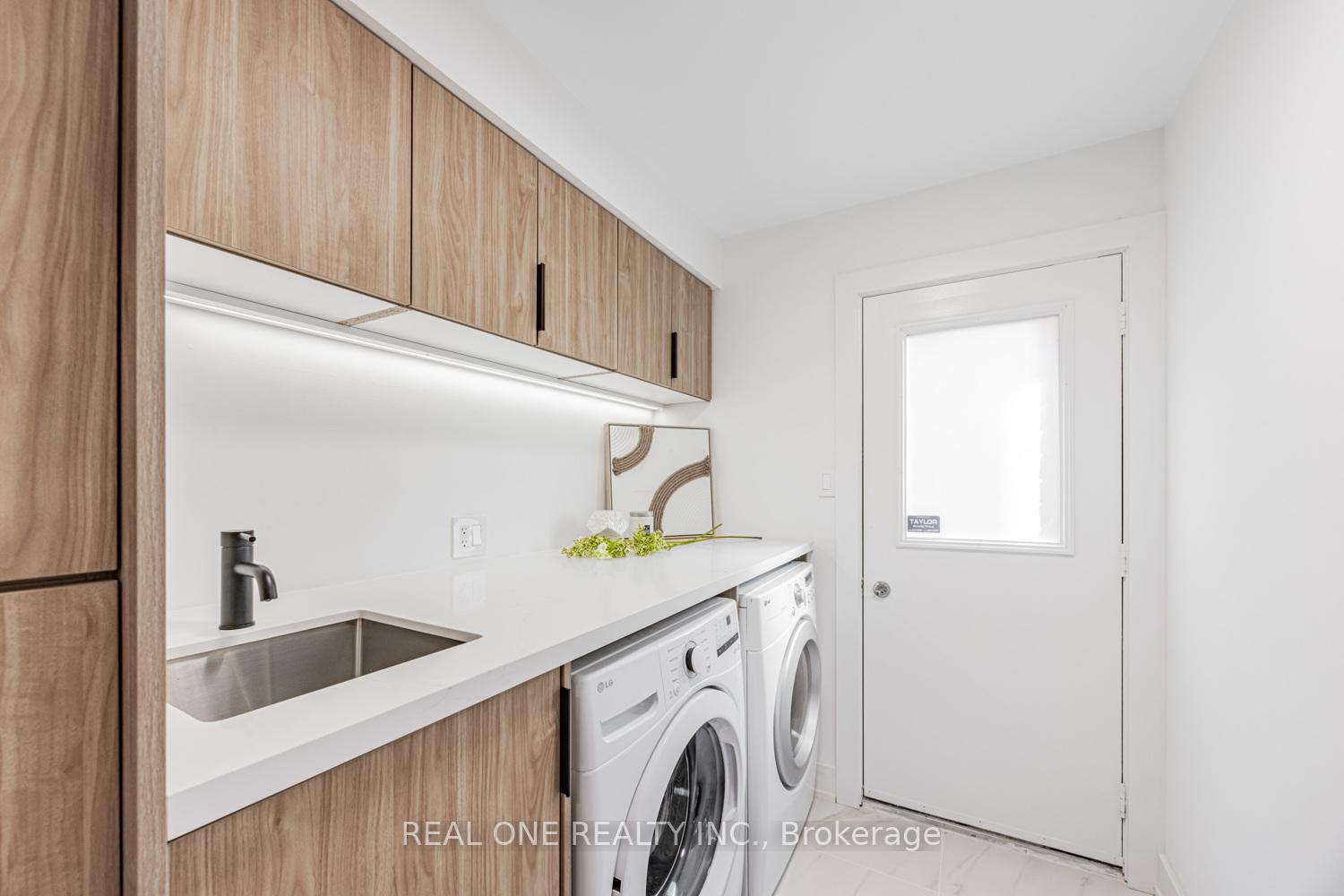 Photo 18 of 50 Bryant Road, Markham, Markham Village — HOMEH