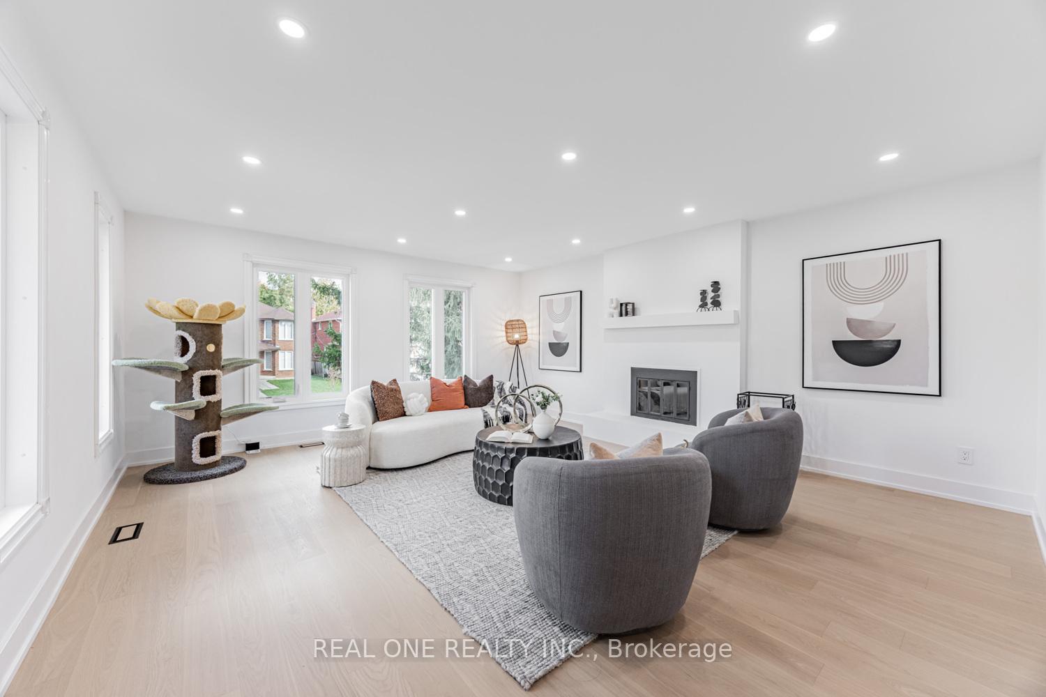 Photo 19 of 50 Bryant Road, Markham, Markham Village — HOMEH
