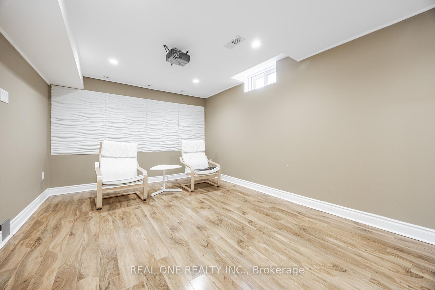 Photo 31 of 50 Bryant Road, Markham, Markham Village — HOMEH