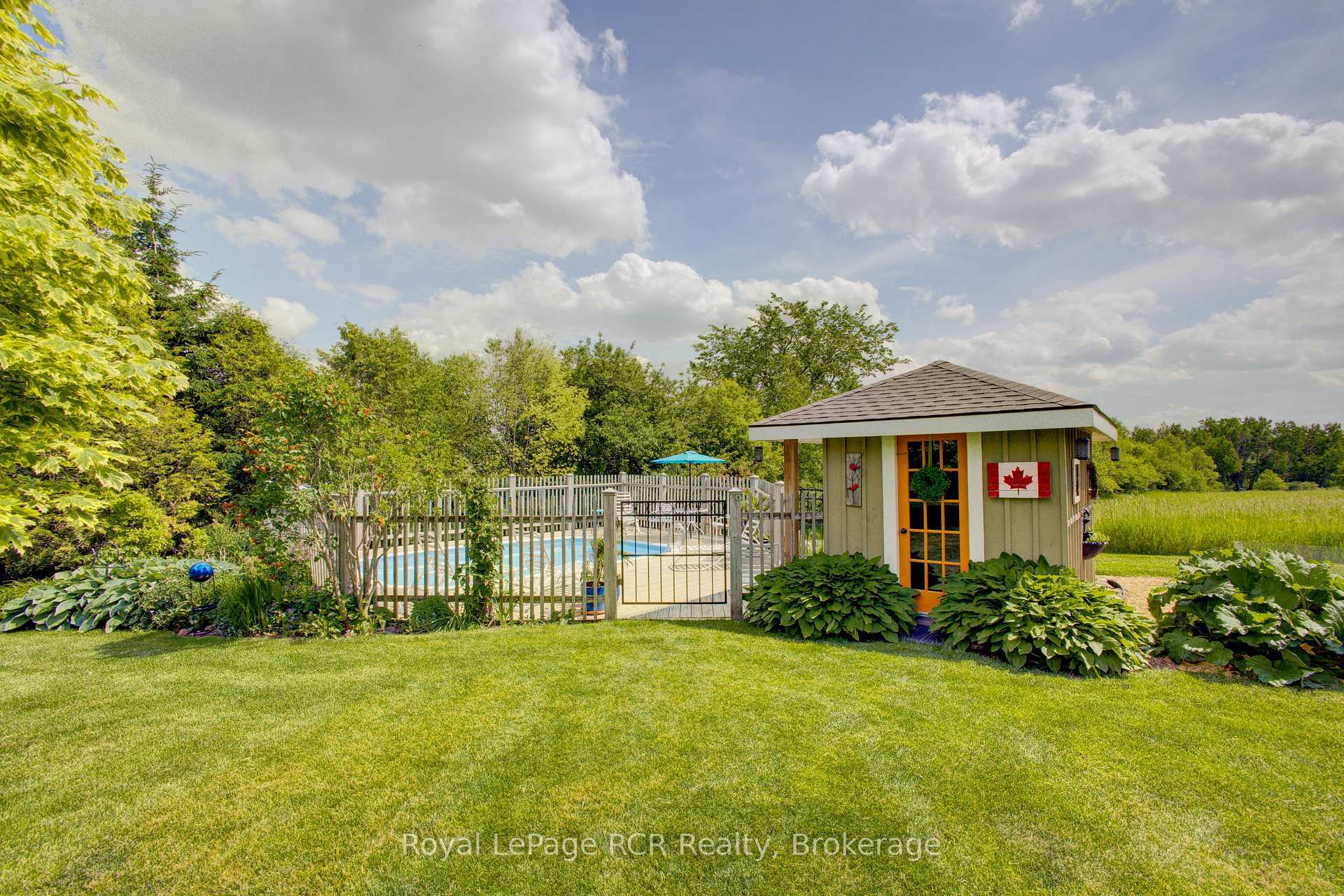 Photo 38 of 8022 Concession 16 Road, Mapleton, Rural Mapleton — HOMEH