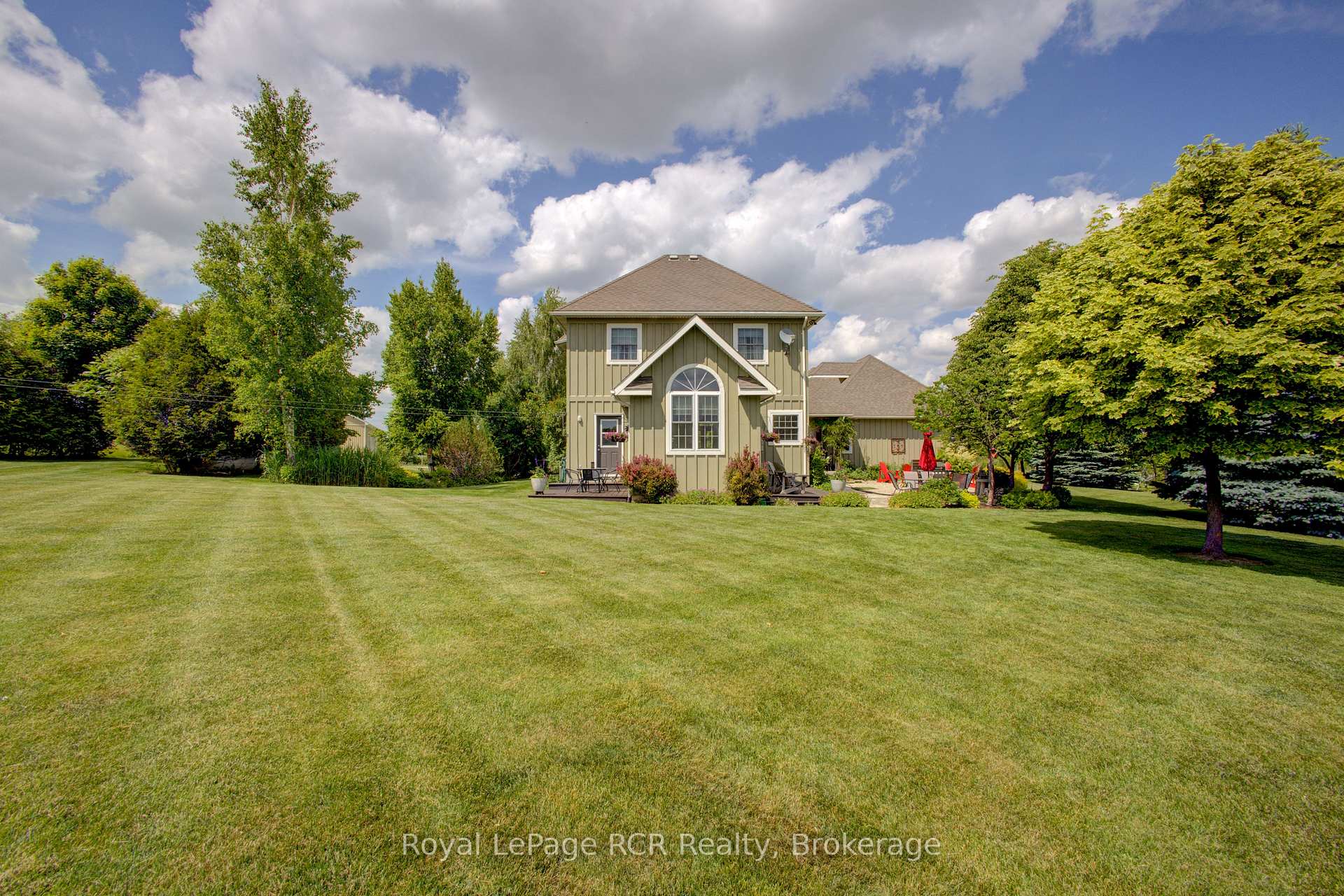 Photo 42 of 8022 Concession 16 Road, Mapleton, Rural Mapleton — HOMEH