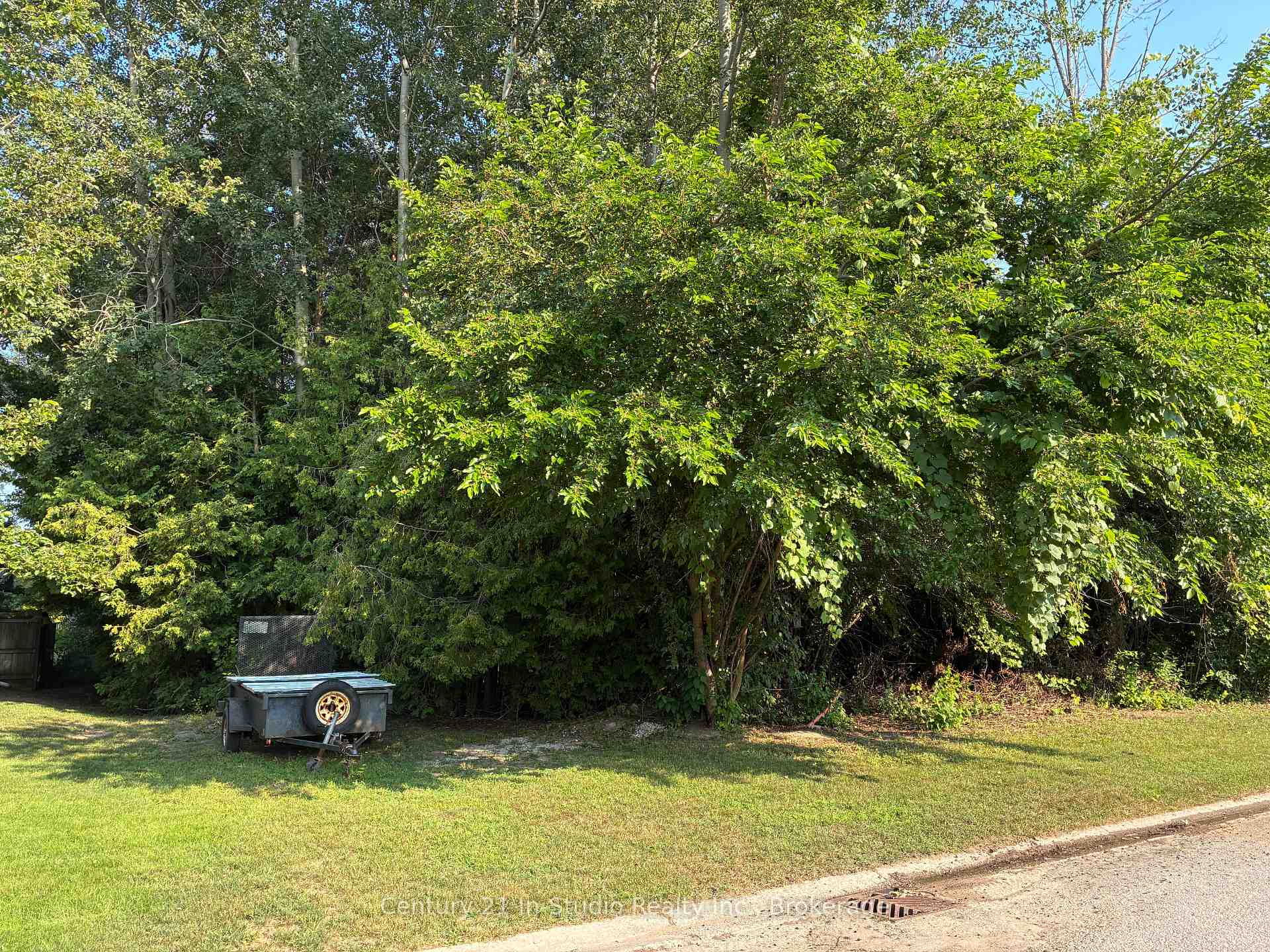Photo 3 of 434 Macdougall Drive, Kincardine — HOMEH