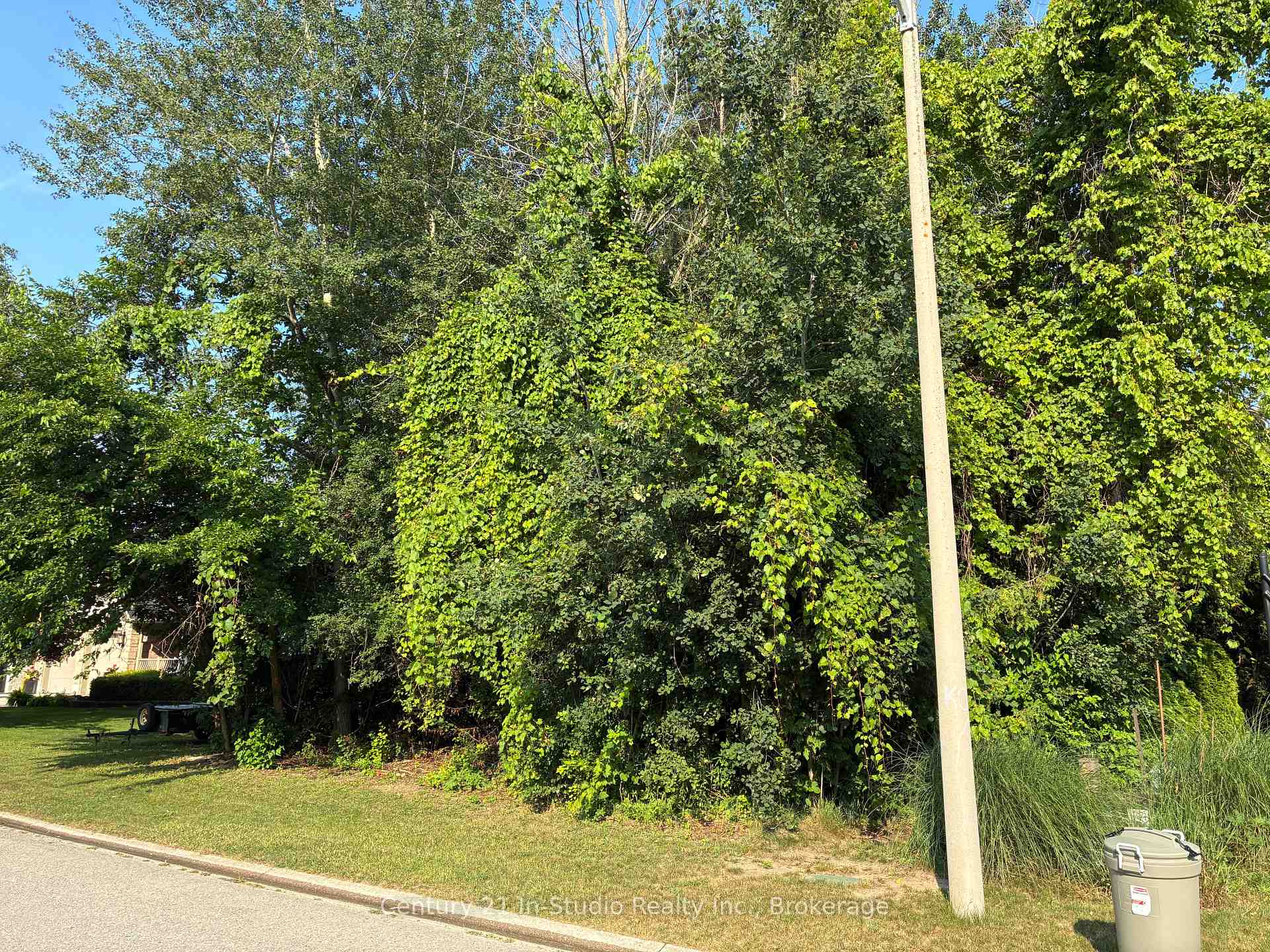 Photo 4 of 434 Macdougall Drive, Kincardine — HOMEH