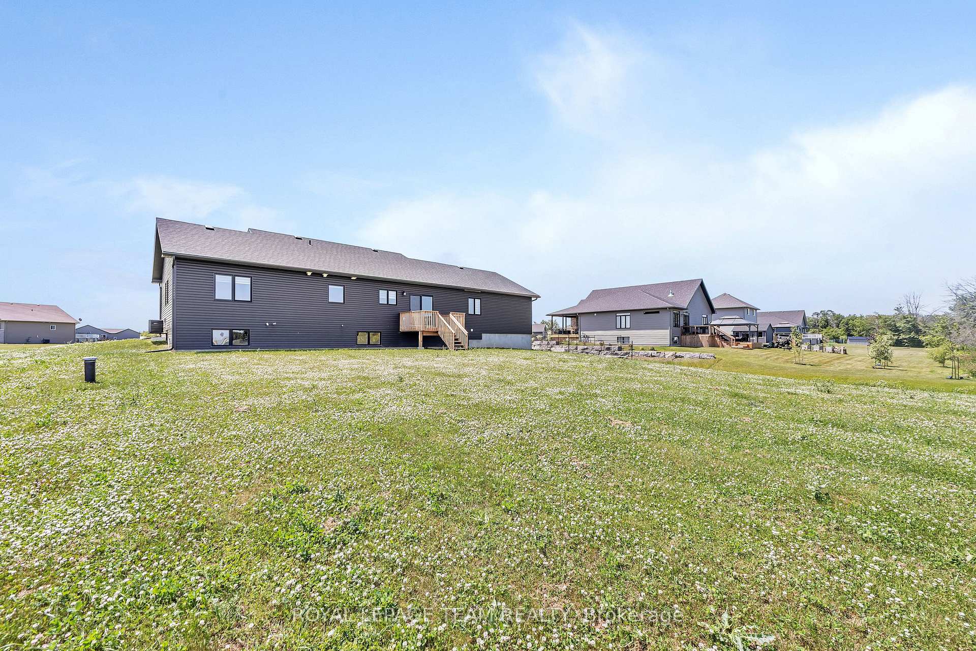 Photo 35 of 17 Isobel McEwan Street, McNab/Braeside, Mcnab/Braeside Twps — HOMEH