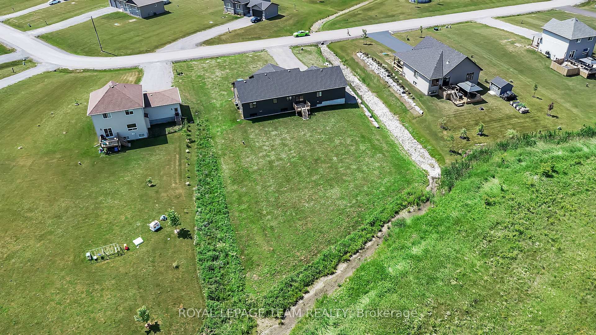 Photo 36 of 17 Isobel McEwan Street, McNab/Braeside, Mcnab/Braeside Twps — HOMEH