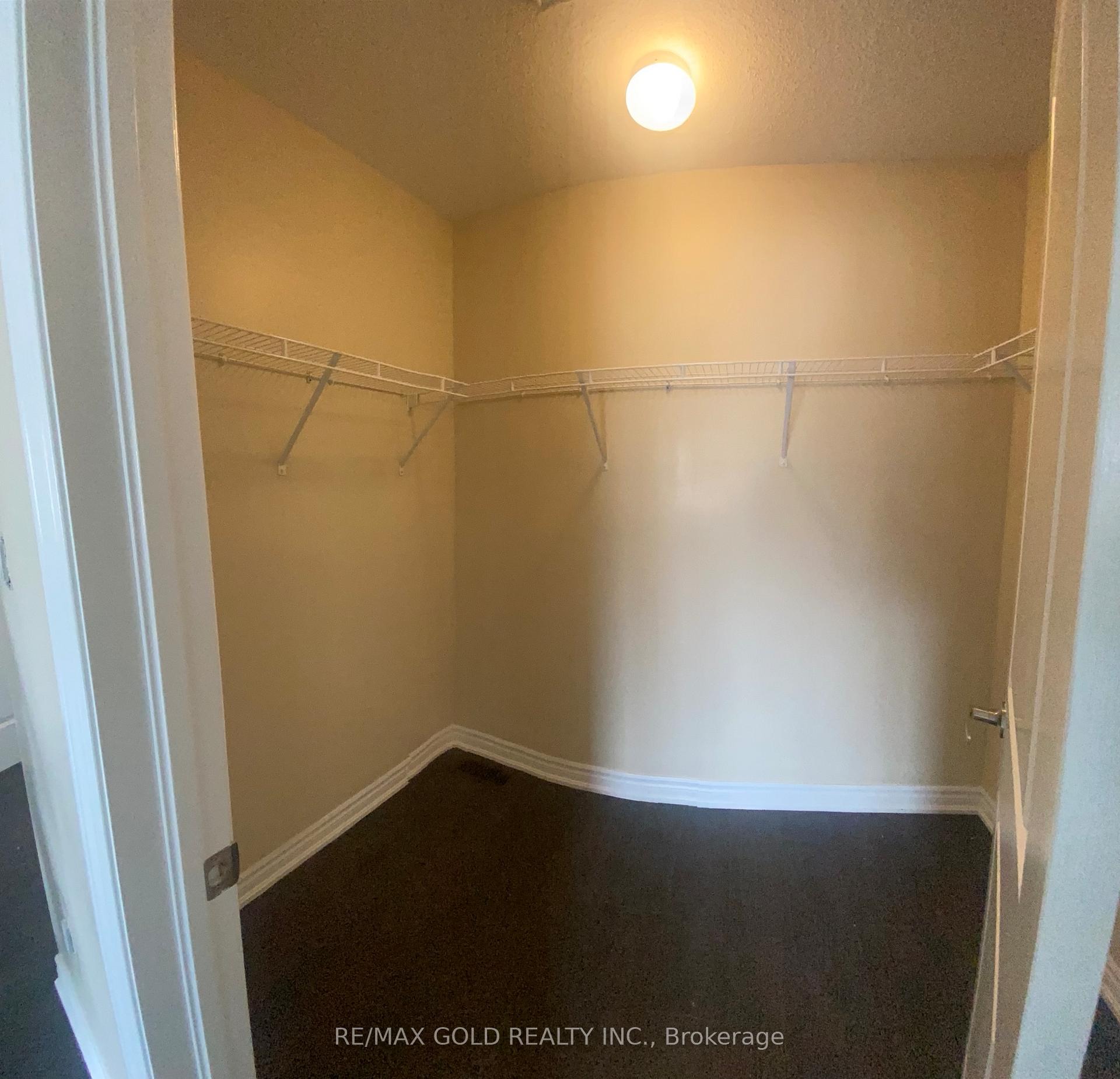 Photo 5 of 2242 Grainger Loop, Innisfil, Alcona — HOMEH