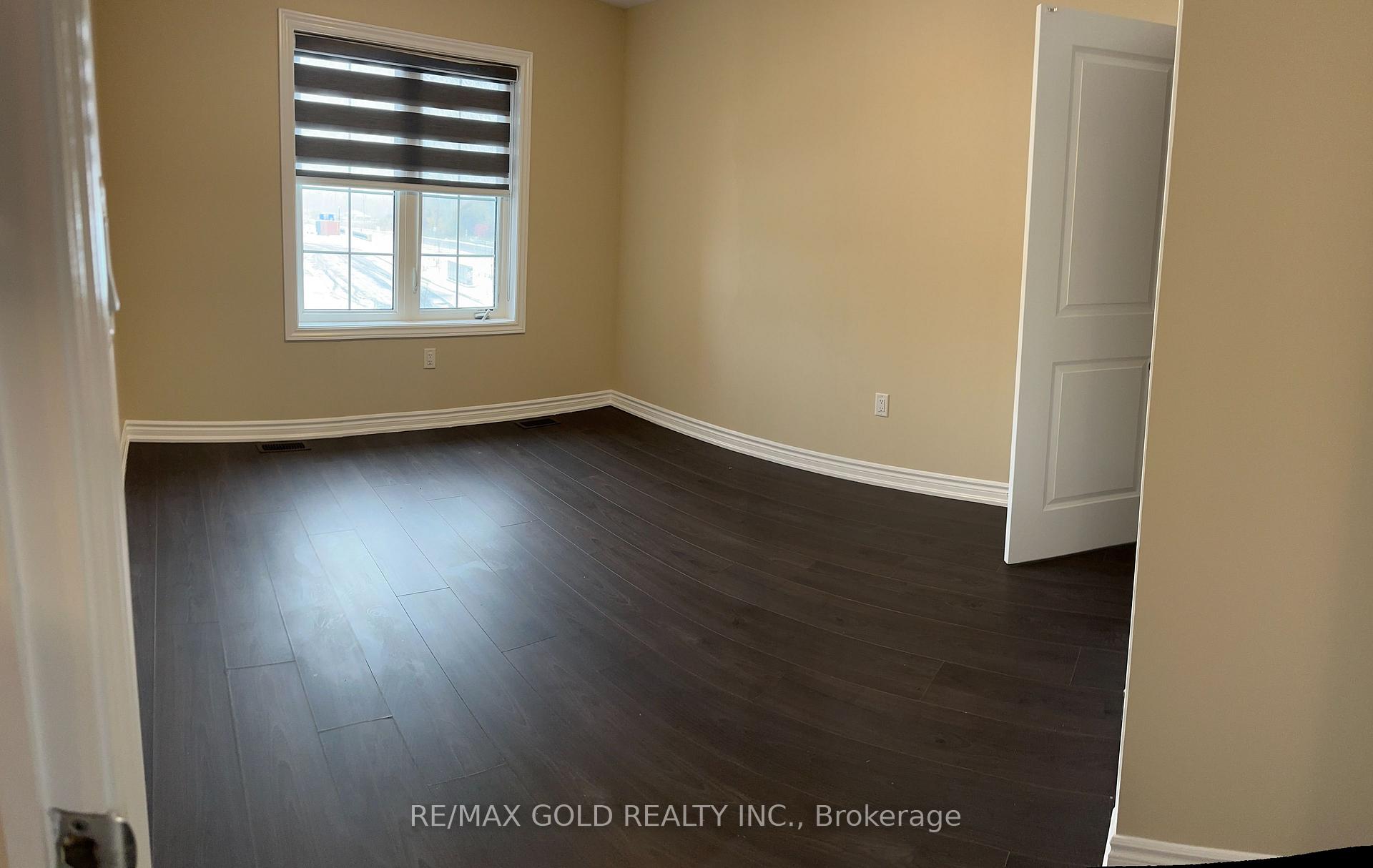 Photo 8 of 2242 Grainger Loop, Innisfil, Alcona — HOMEH