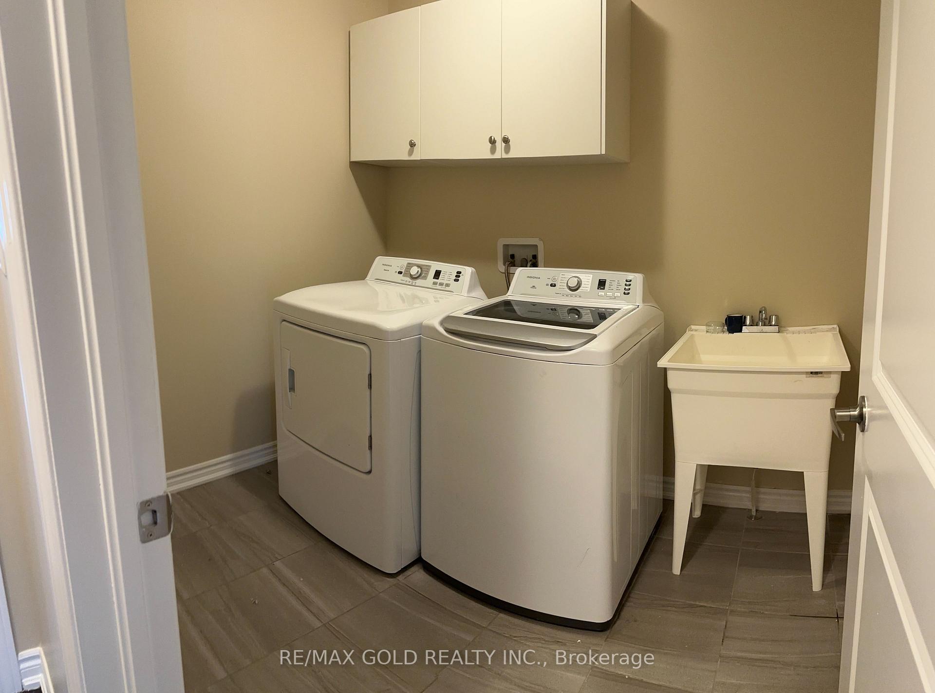 Photo 11 of 2242 Grainger Loop, Innisfil, Alcona — HOMEH