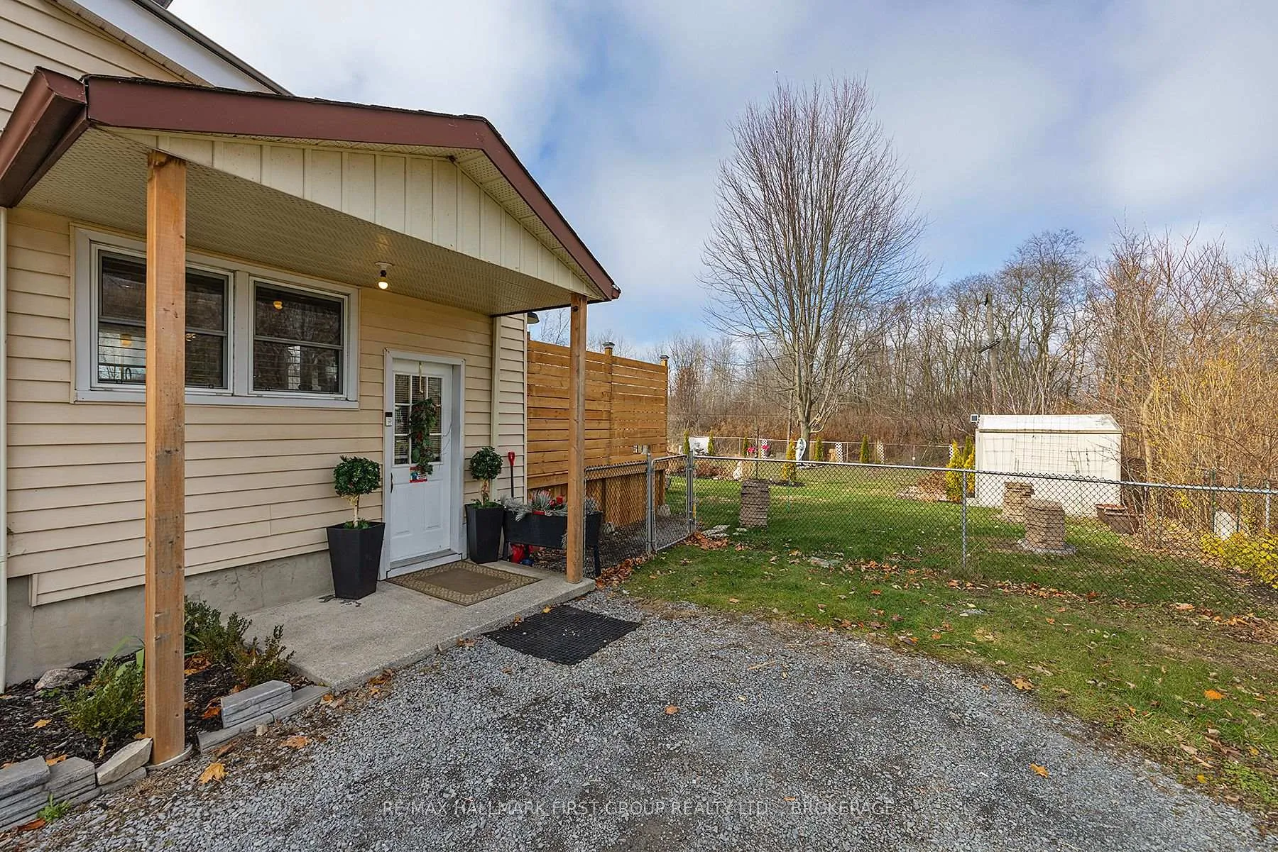 Photo 3 of 475 Absalom Road, Loyalist, Lennox and Addington - South — HOMEH